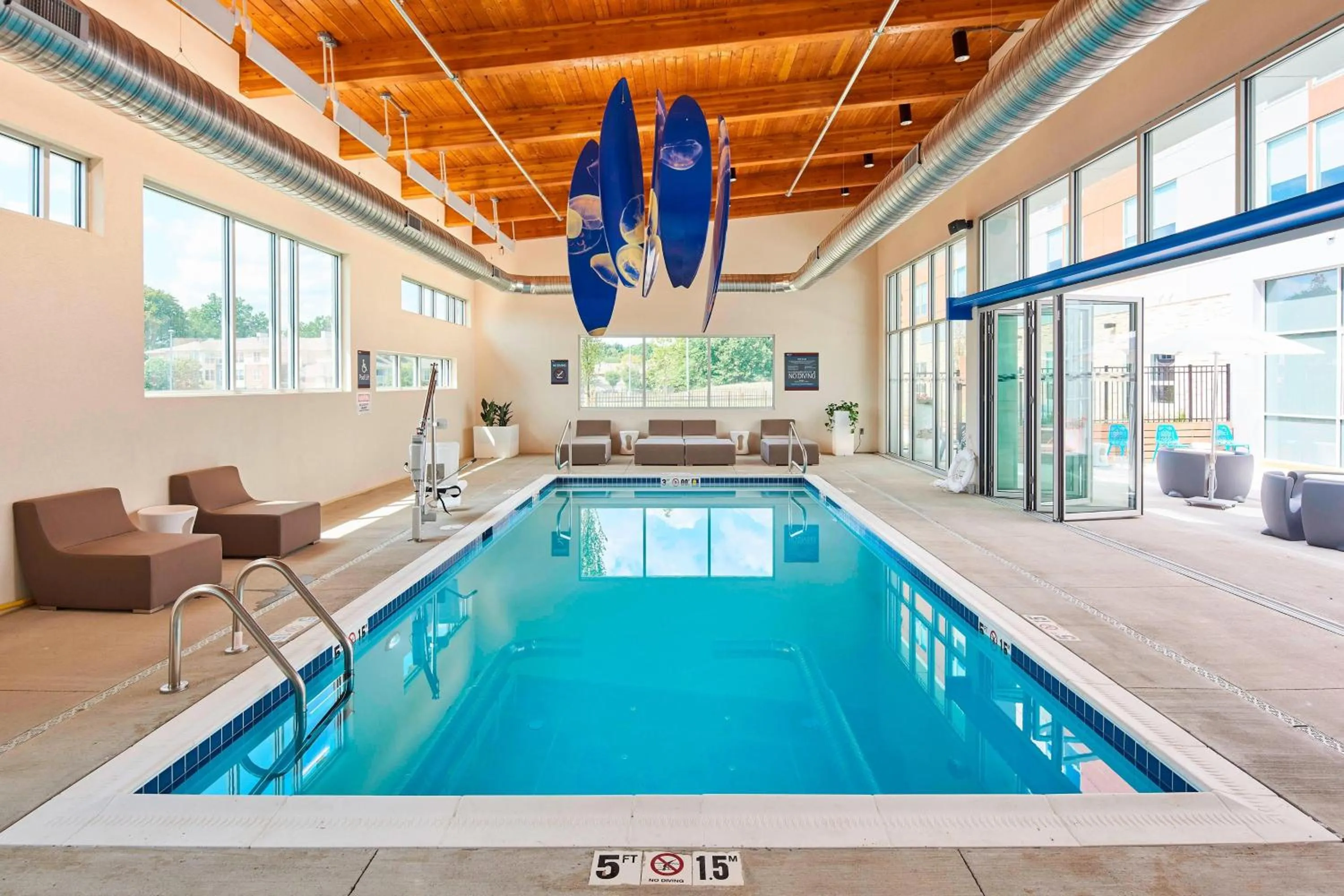 Fitness centre/facilities in Aloft Cleveland Airport