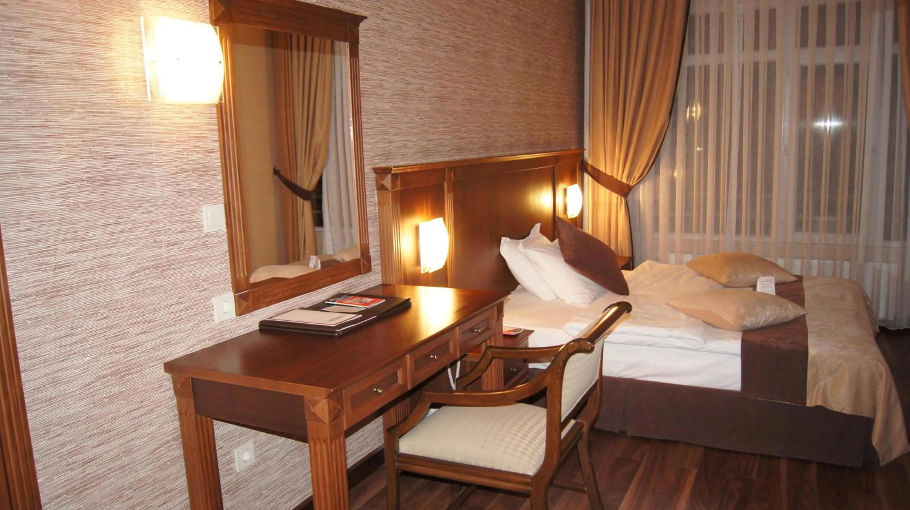 Bed in Elit Palas Hotel
