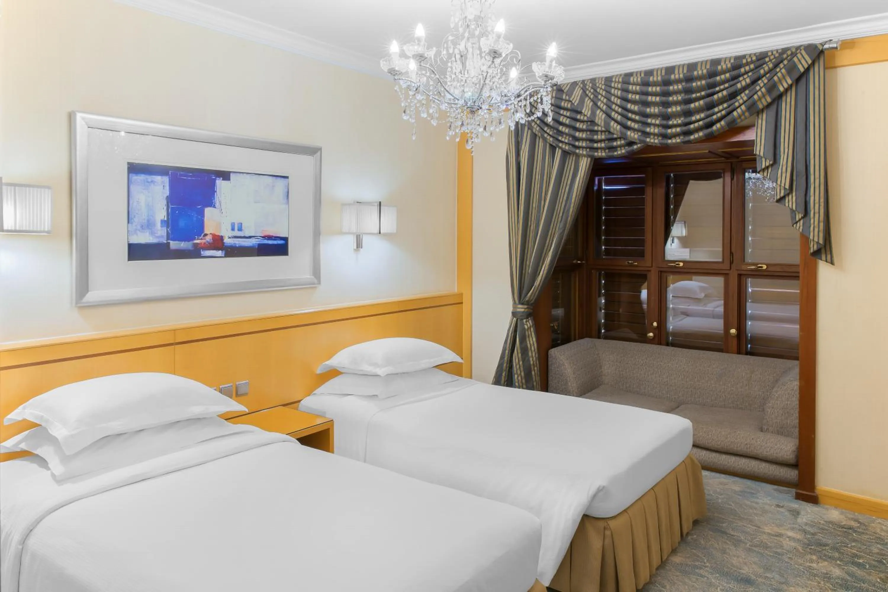 Bed in Makkah Towers