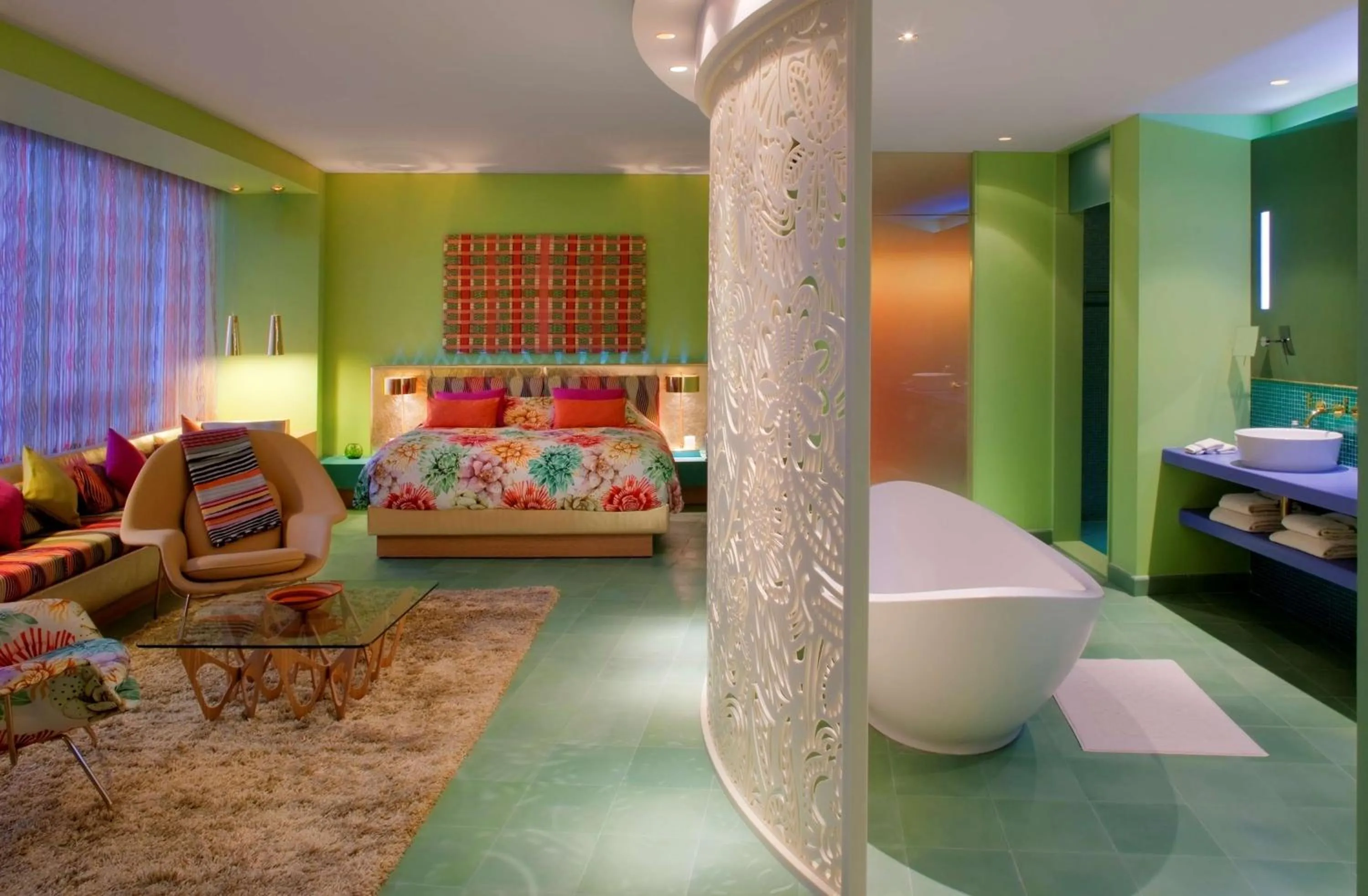 Photo of the whole room, Bed in Symphony Style Hotel Kuwait