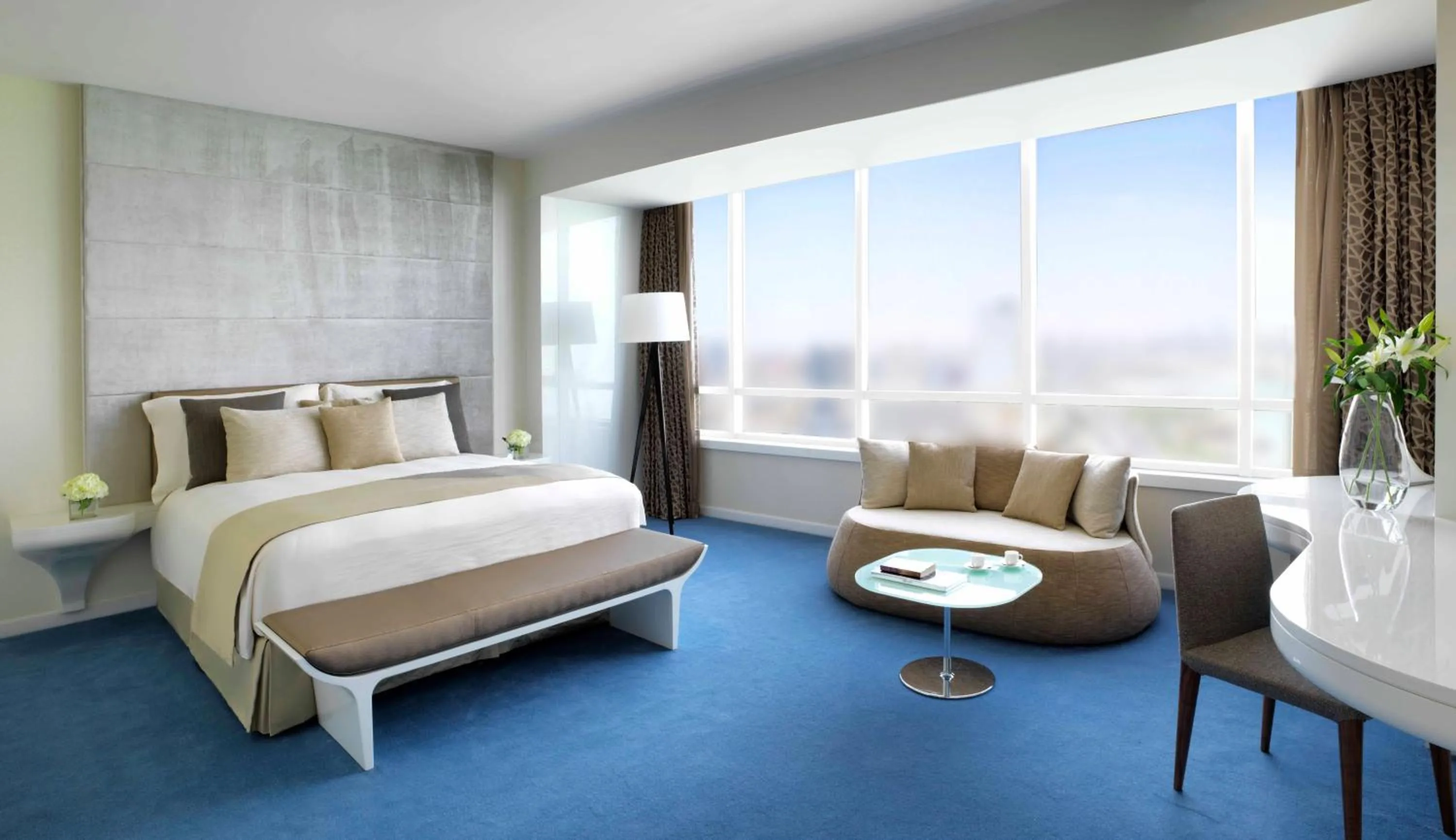 Seating area, Bed in Symphony Style Hotel Kuwait