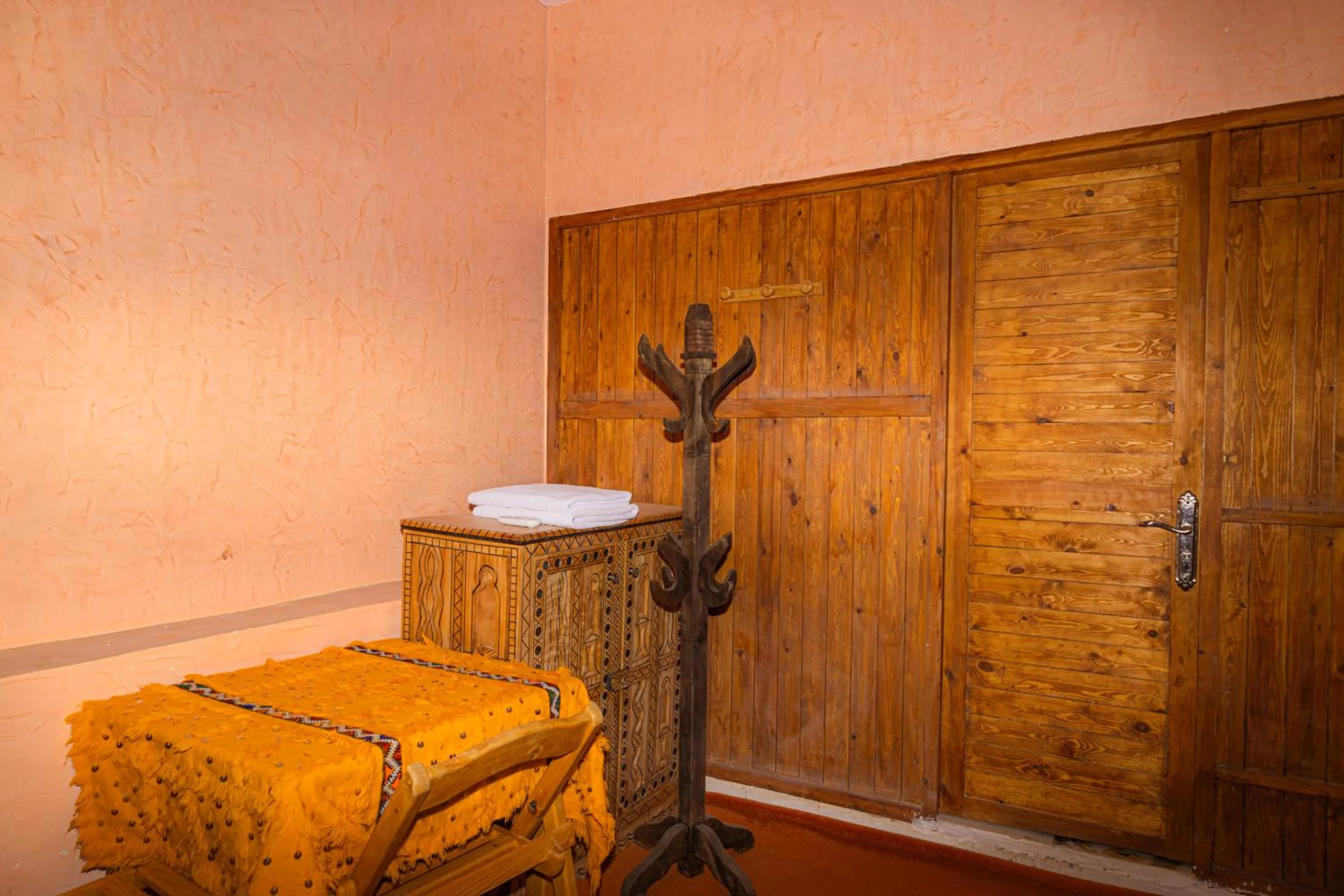 wardrobe in Bassatine Skoura