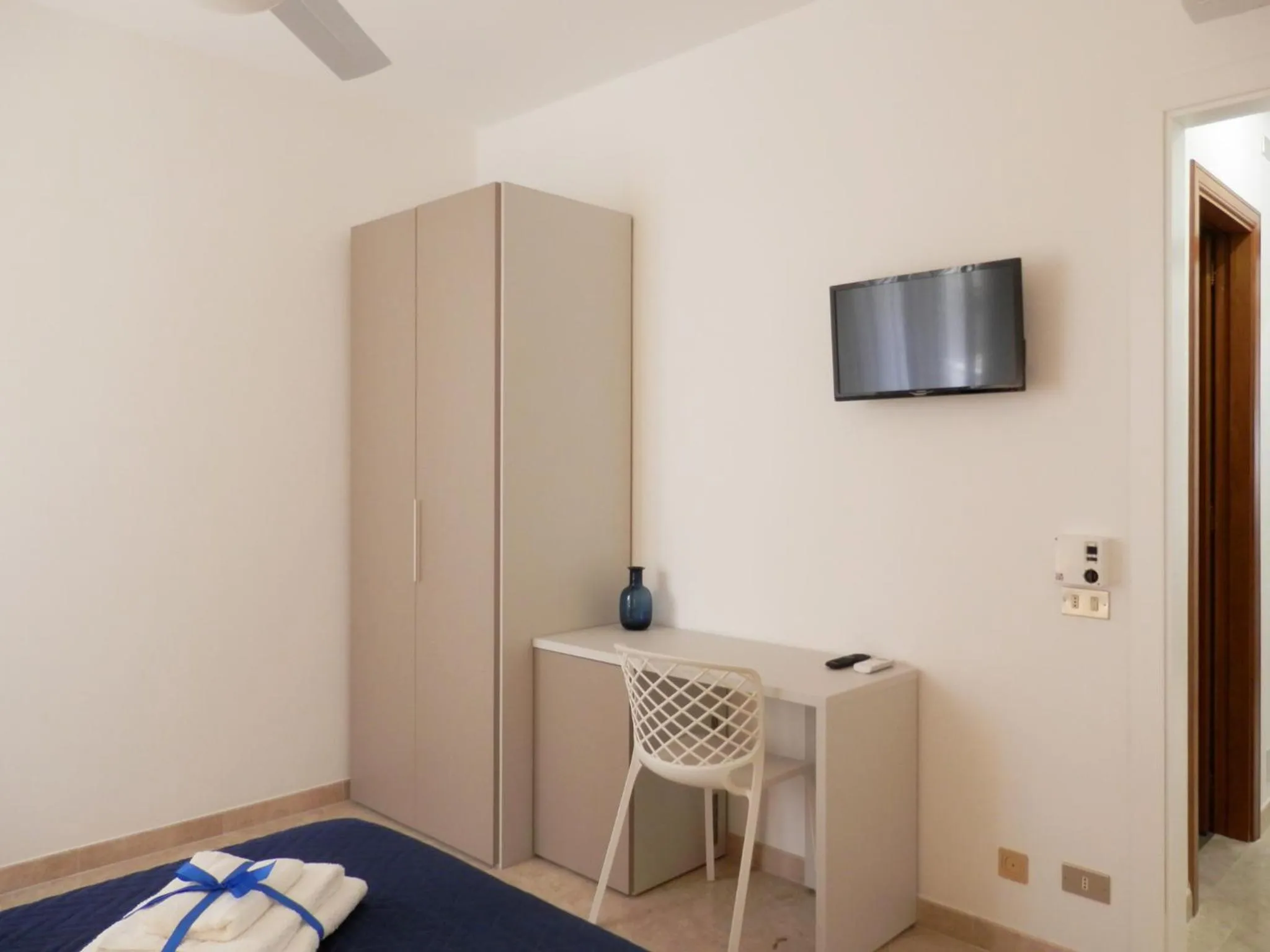 Photo of the whole room in Corsaro B&B