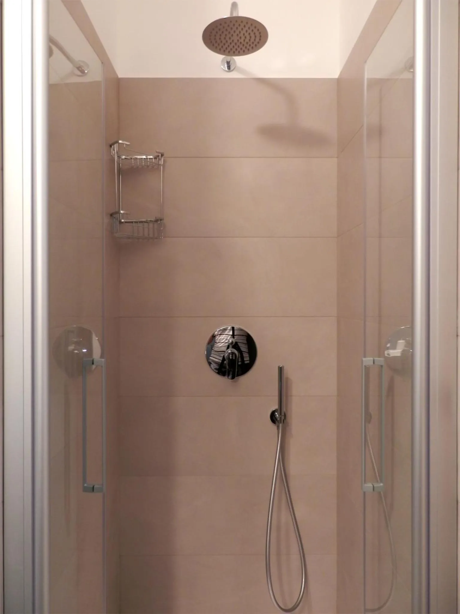 Shower in Corsaro B&B