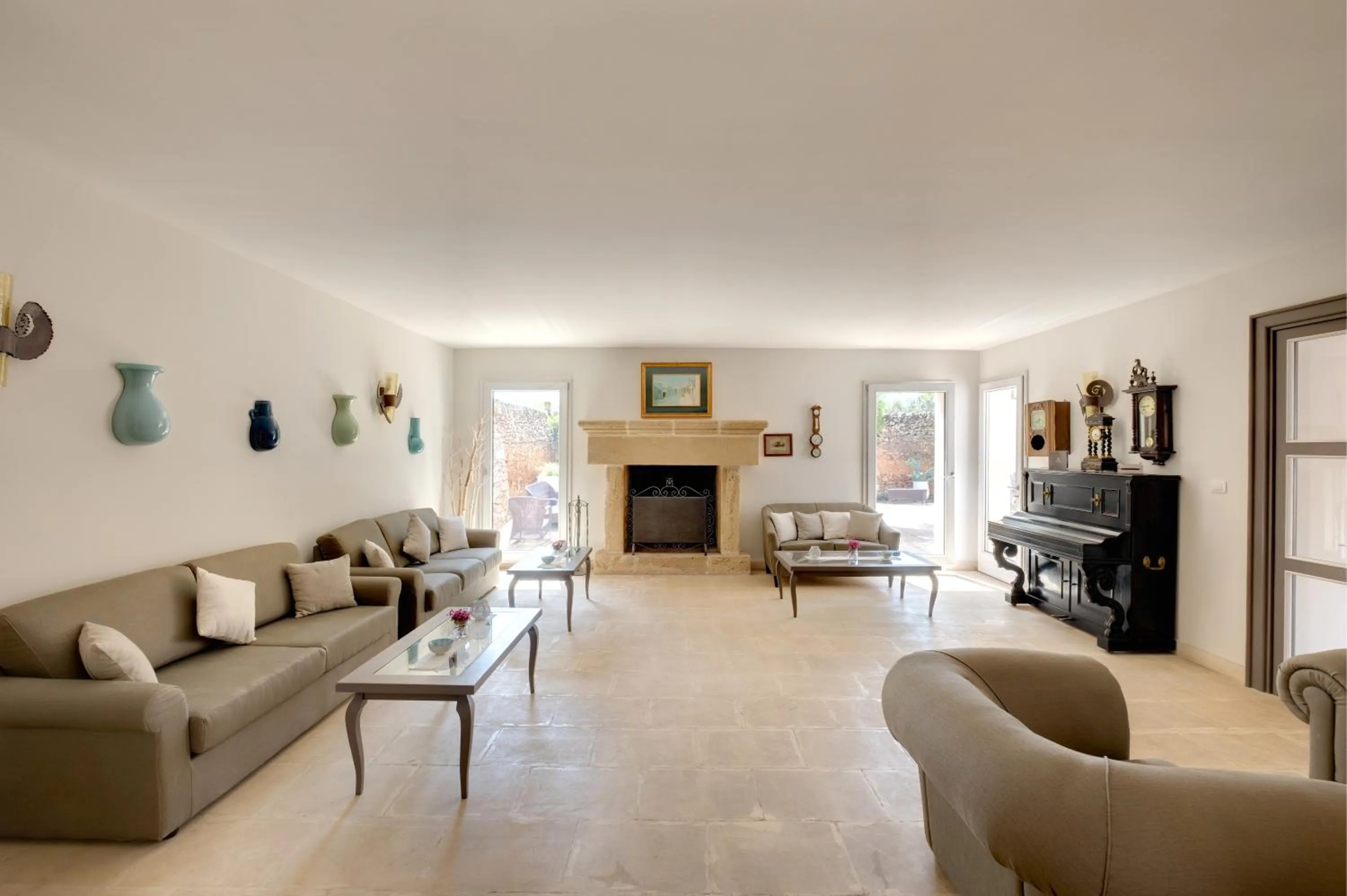 Communal lounge/ TV room in Tenuta Monacelli Lecce