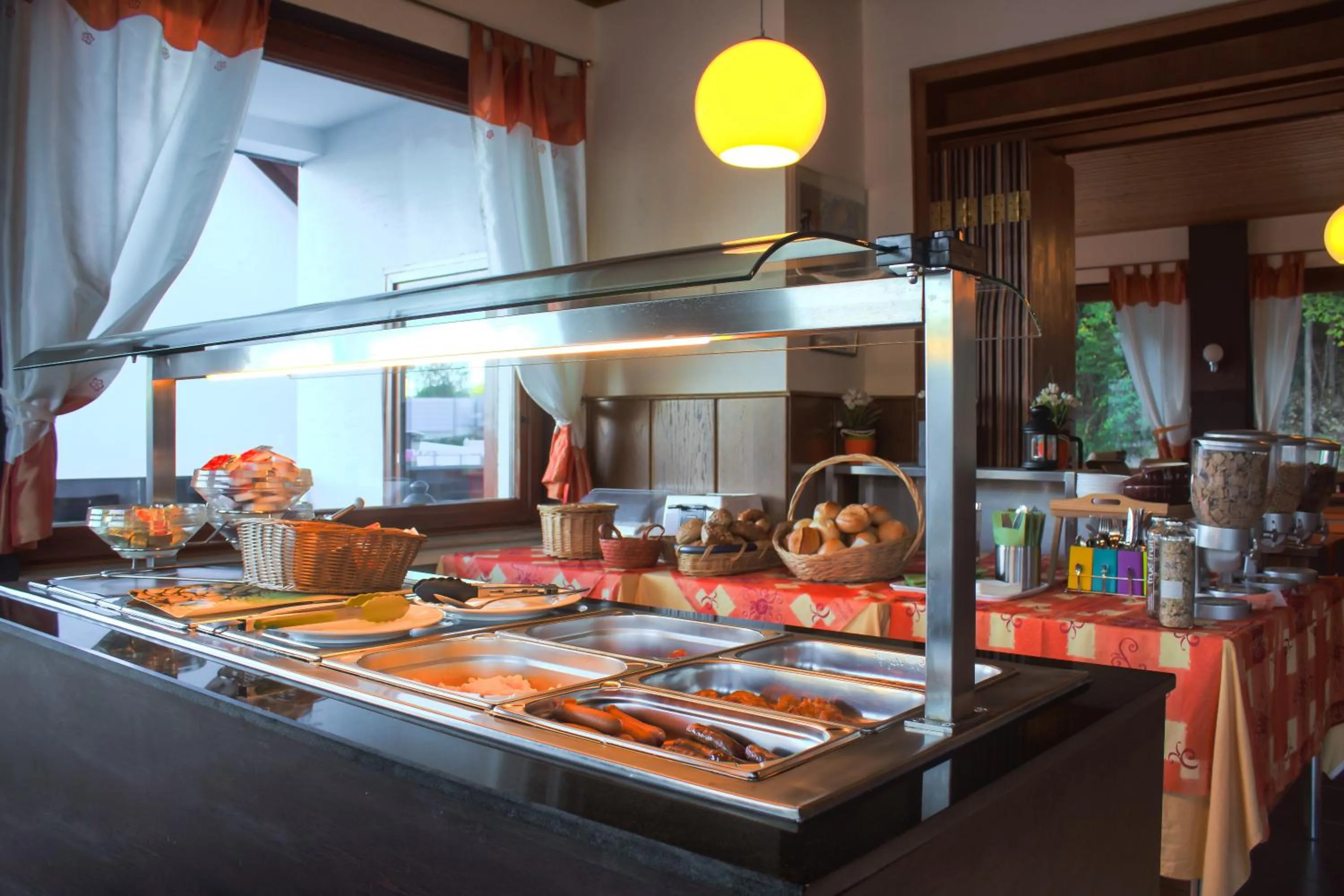 Breakfast in Hotel an der Nordschleife