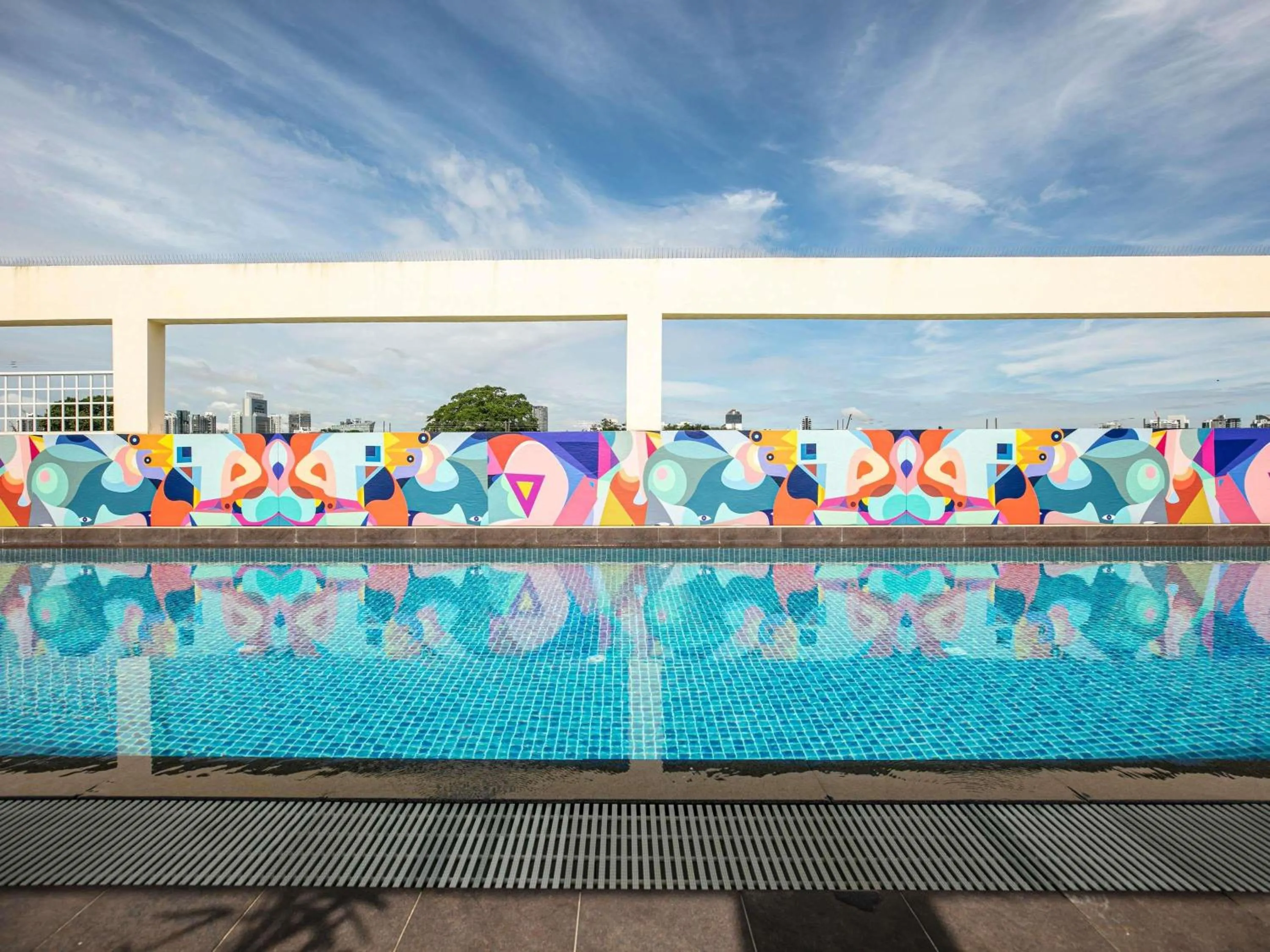 Pool view in ibis budget Singapore Selegie