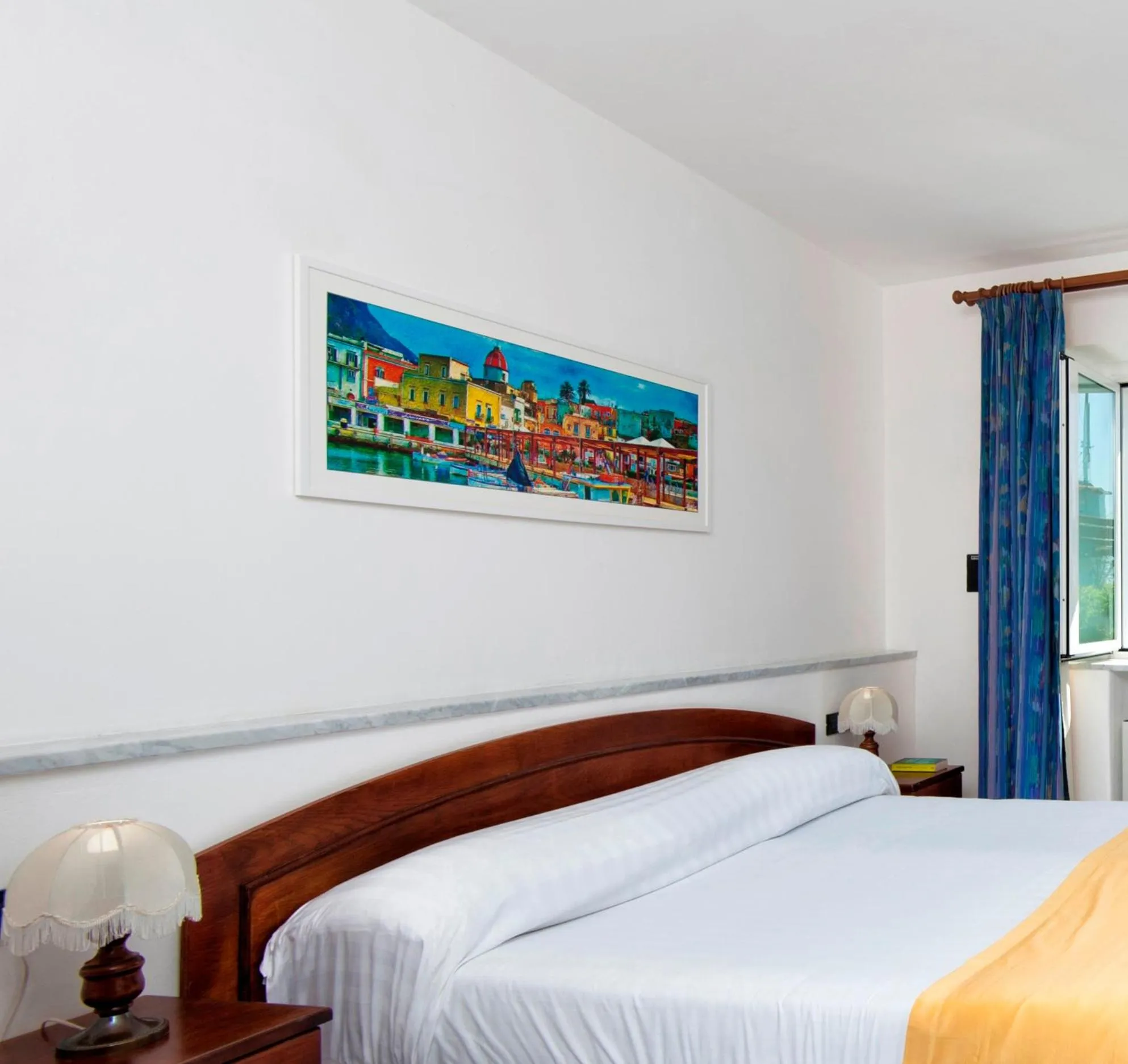 Bed in Borgo Romantica - Resort & Spa