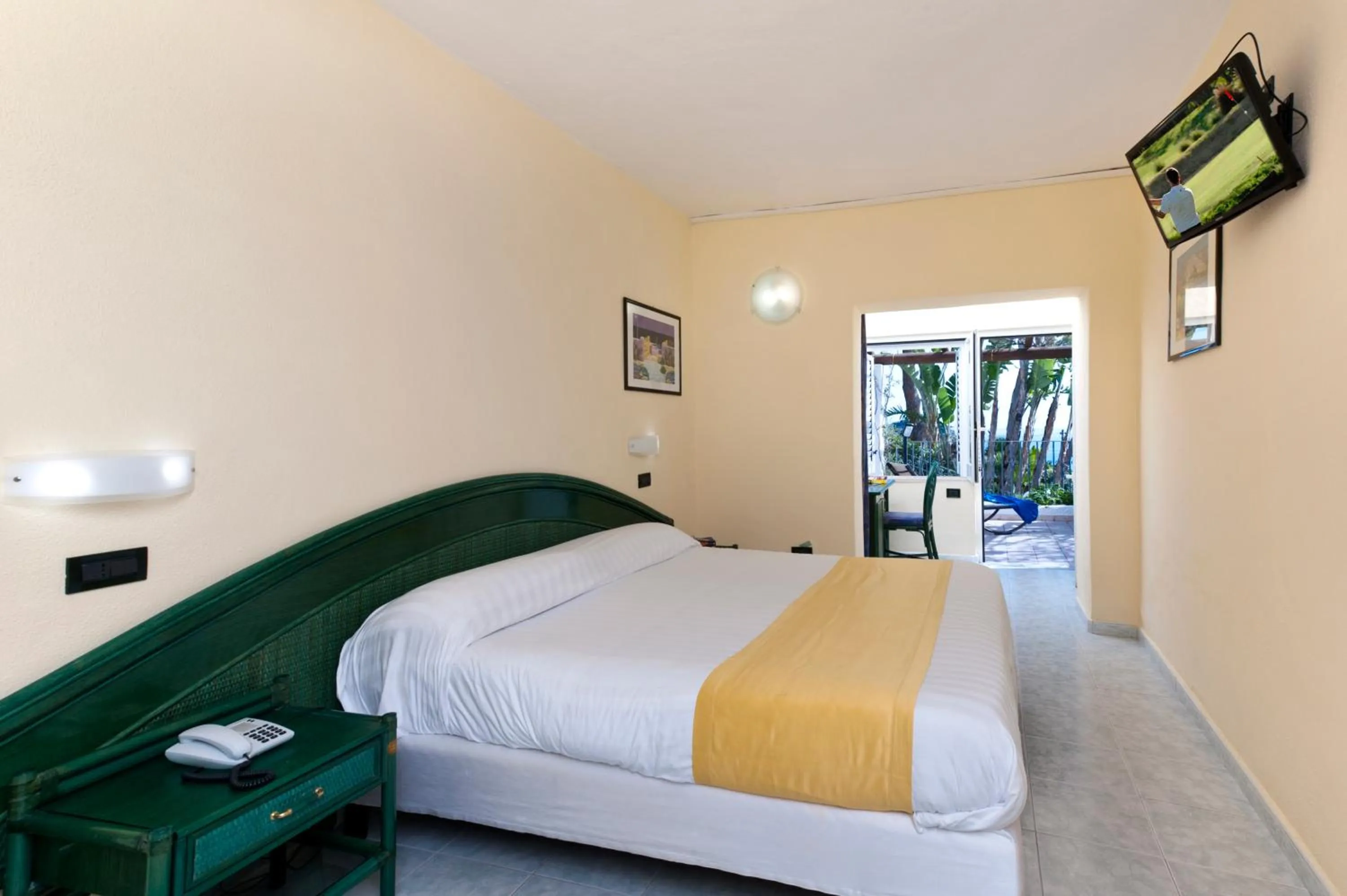 Photo of the whole room, Bed in Borgo Romantica - Resort & Spa