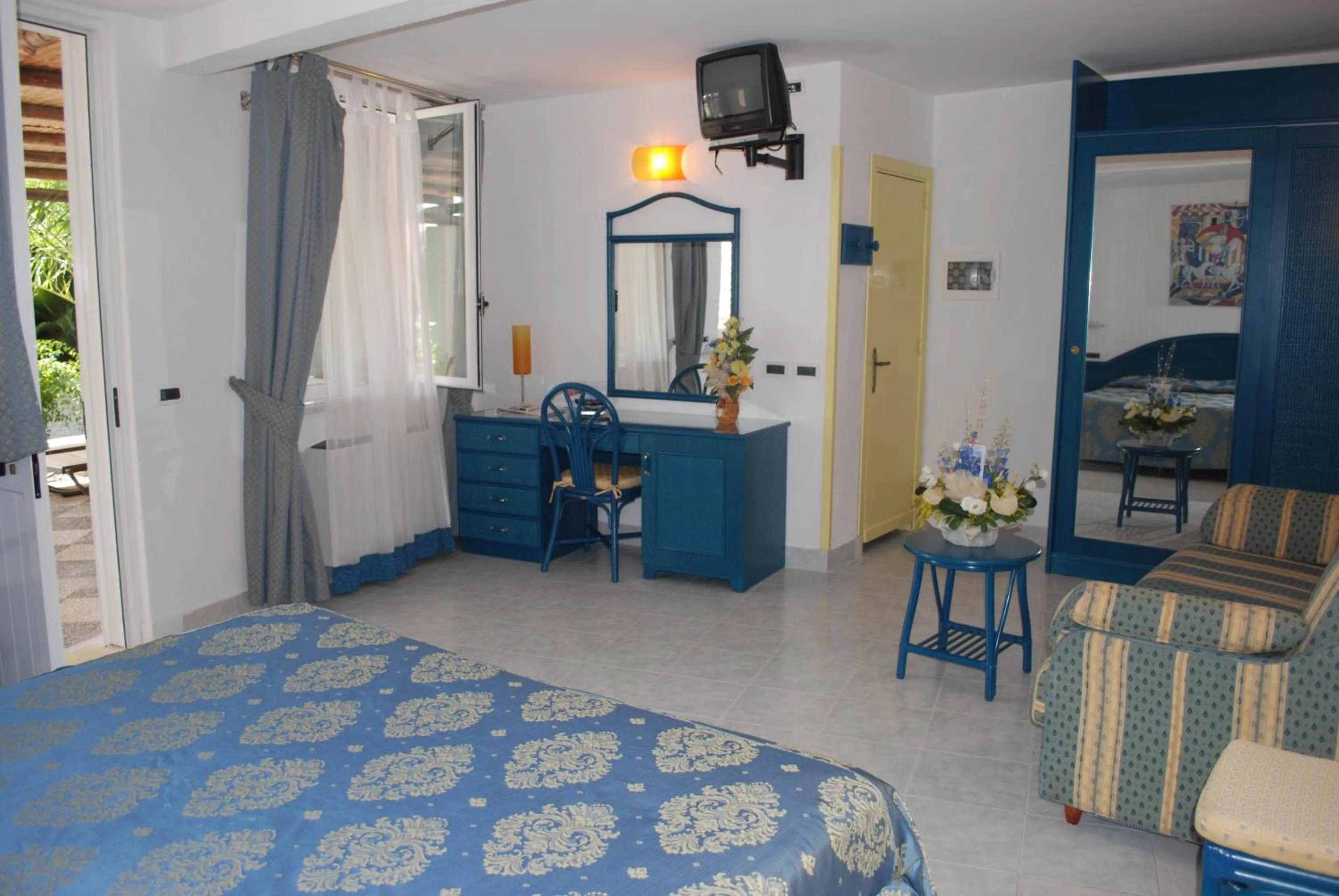 Photo of the whole room, Bed in Borgo Romantica - Resort & Spa