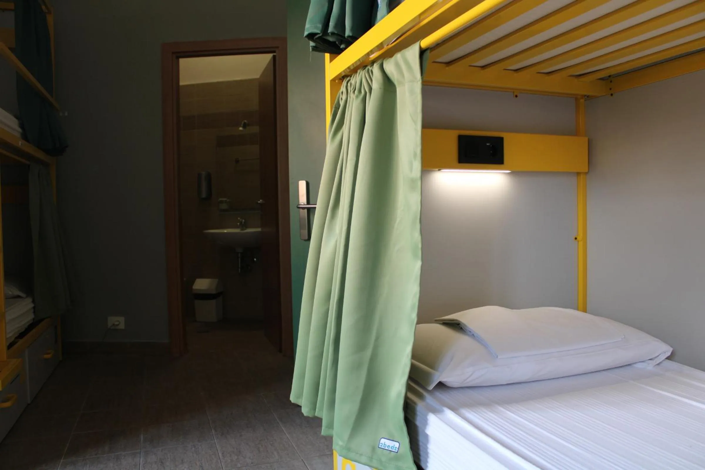 Bedroom, Bed in Roma Scout Center