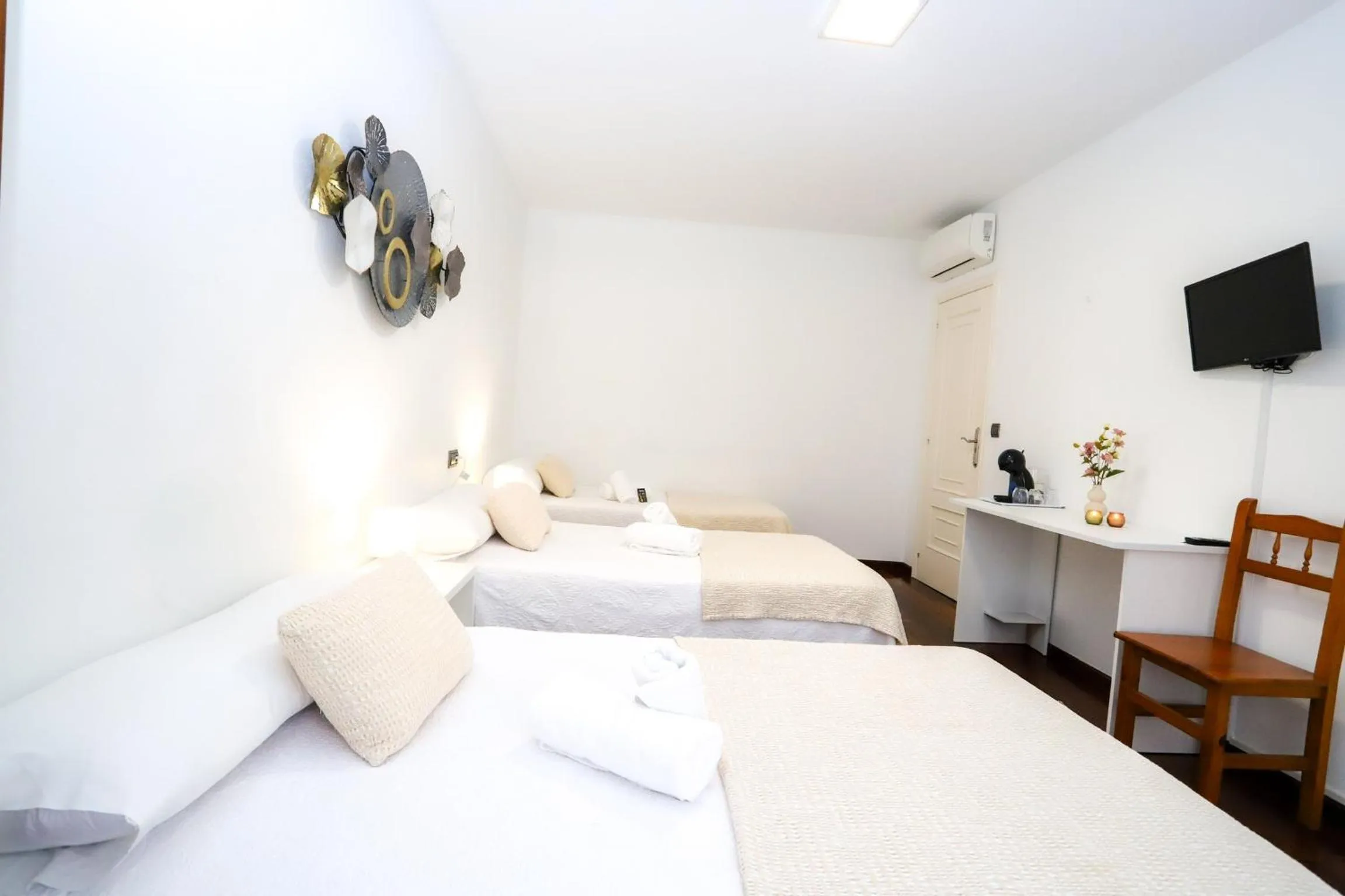 Bed in Pensión As Burgas