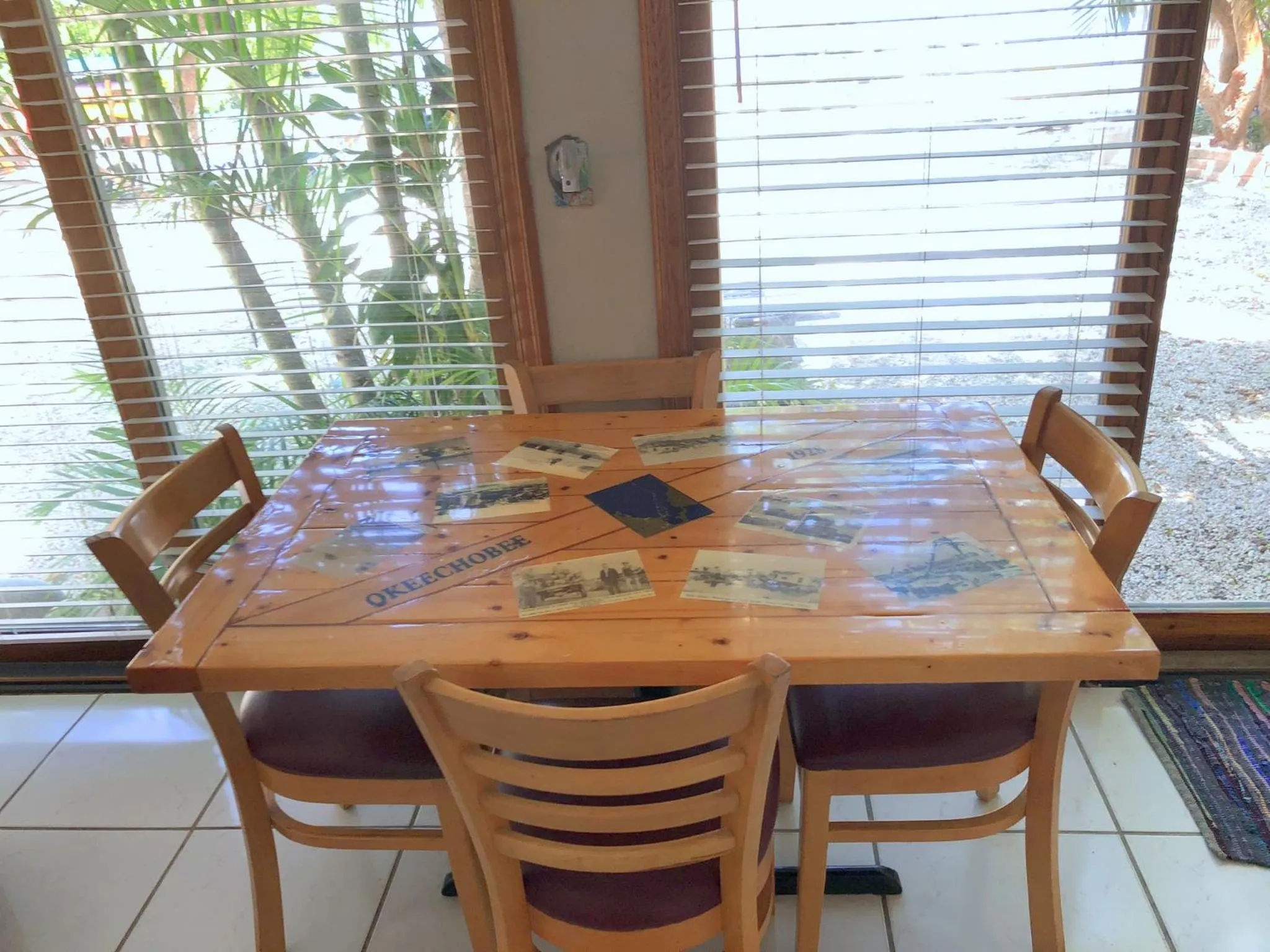 Dining area in Key Largo Cottages