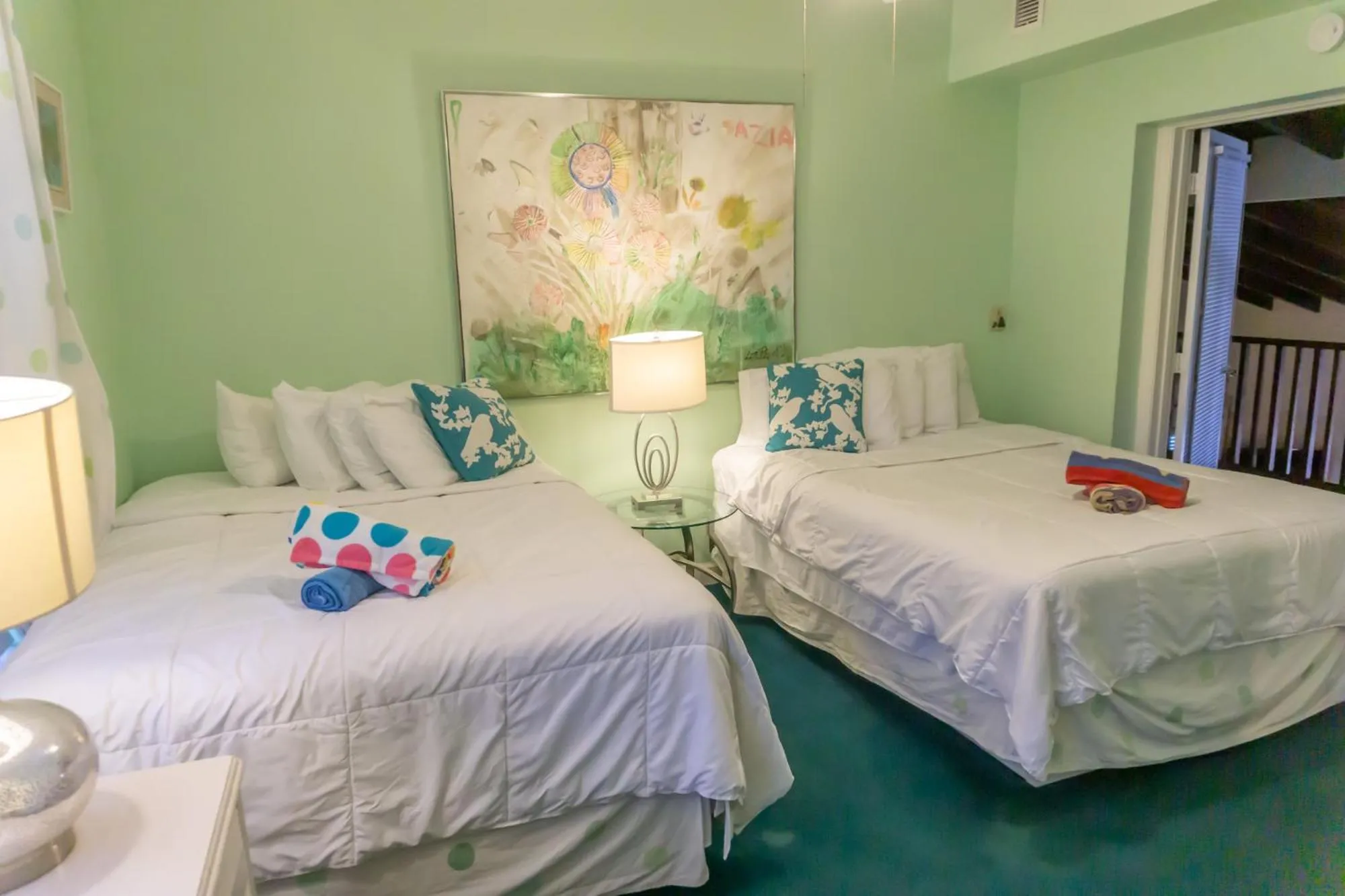 Bedroom, Bed in Key Largo Cottages