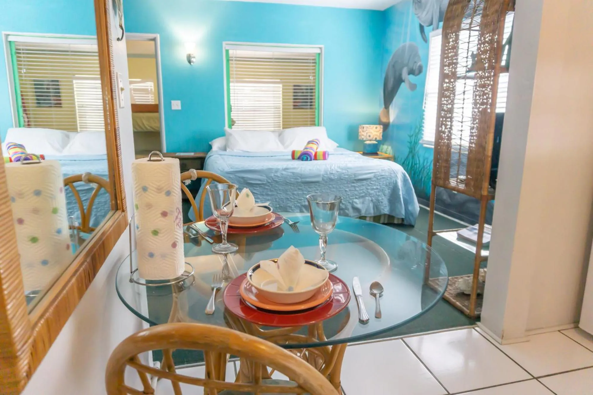 Bed in Key Largo Cottages