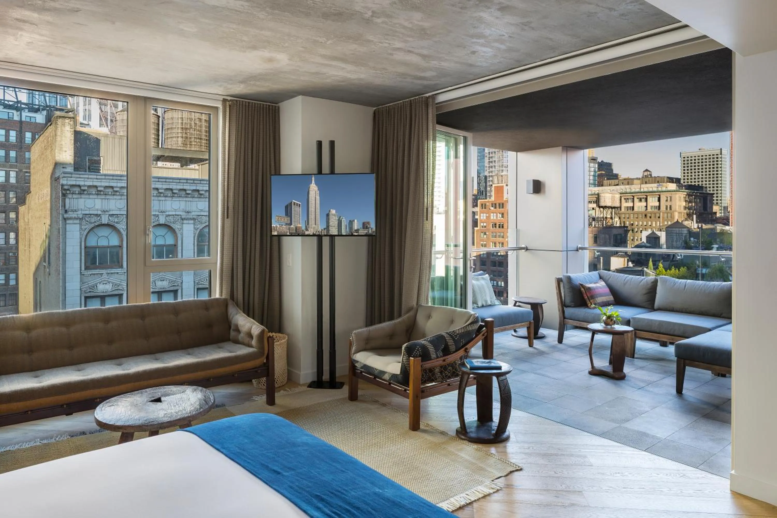 Balcony/Terrace, Bed in MADE Hotel