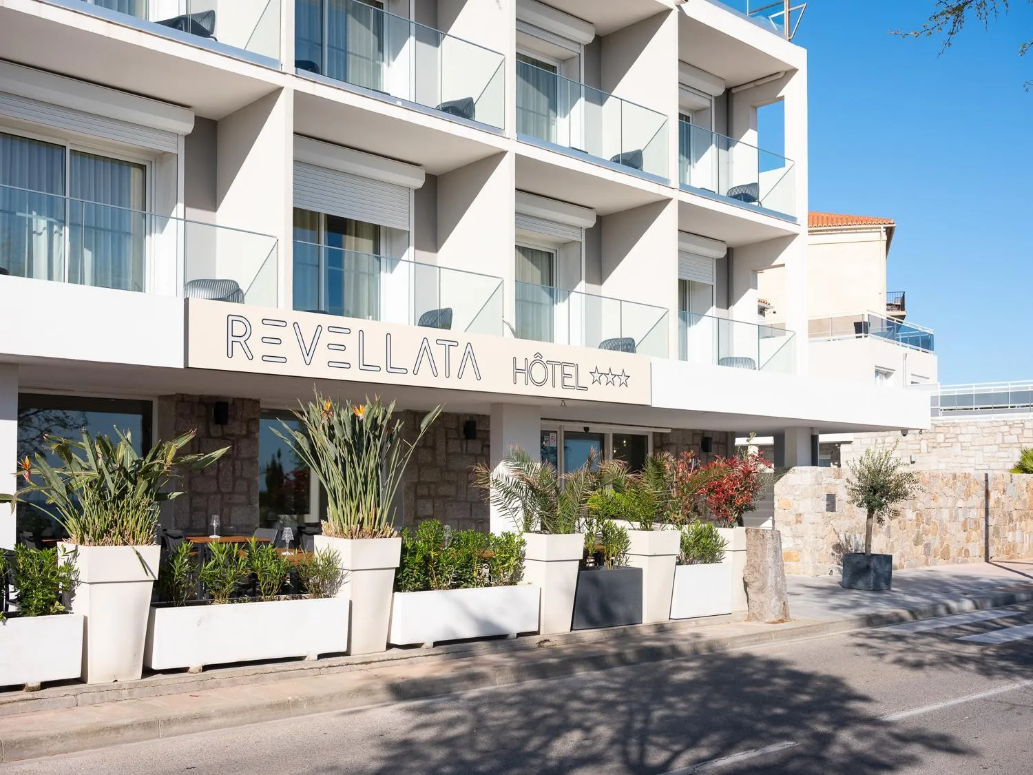 Property building in Hotel Revellata & Spa