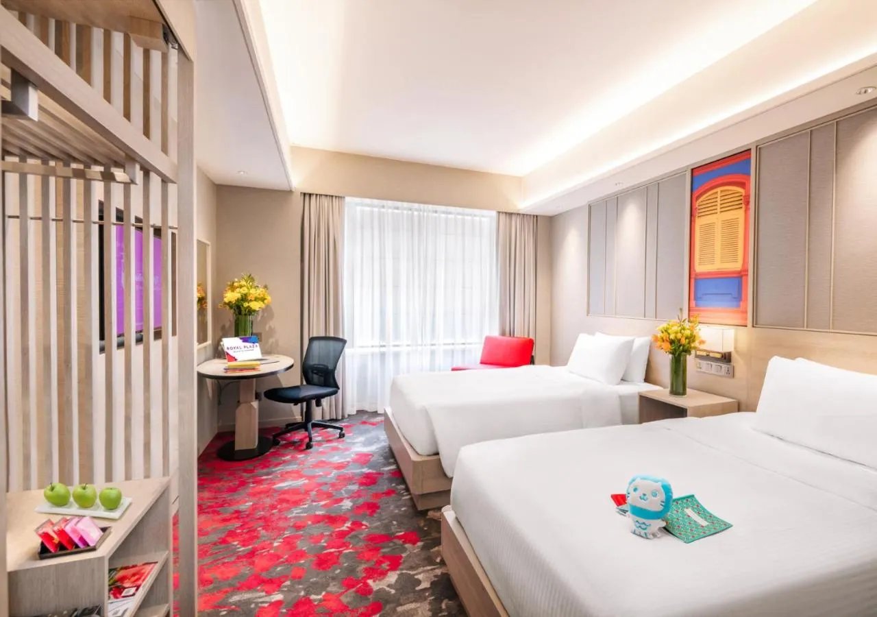 Bedroom, Bed in Royal Plaza on Scotts