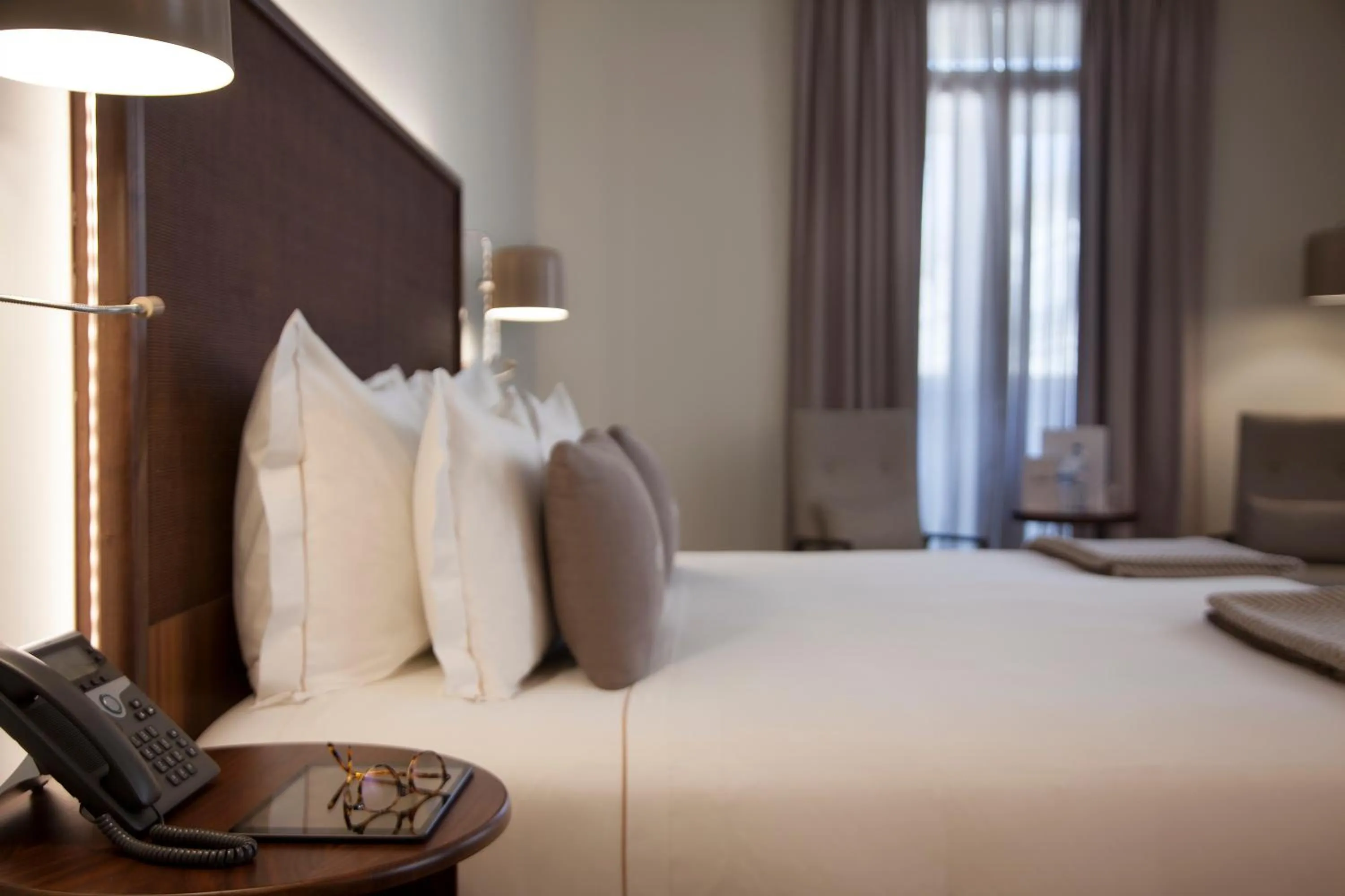 Bed in Corpo Santo Lisbon Historical Hotel