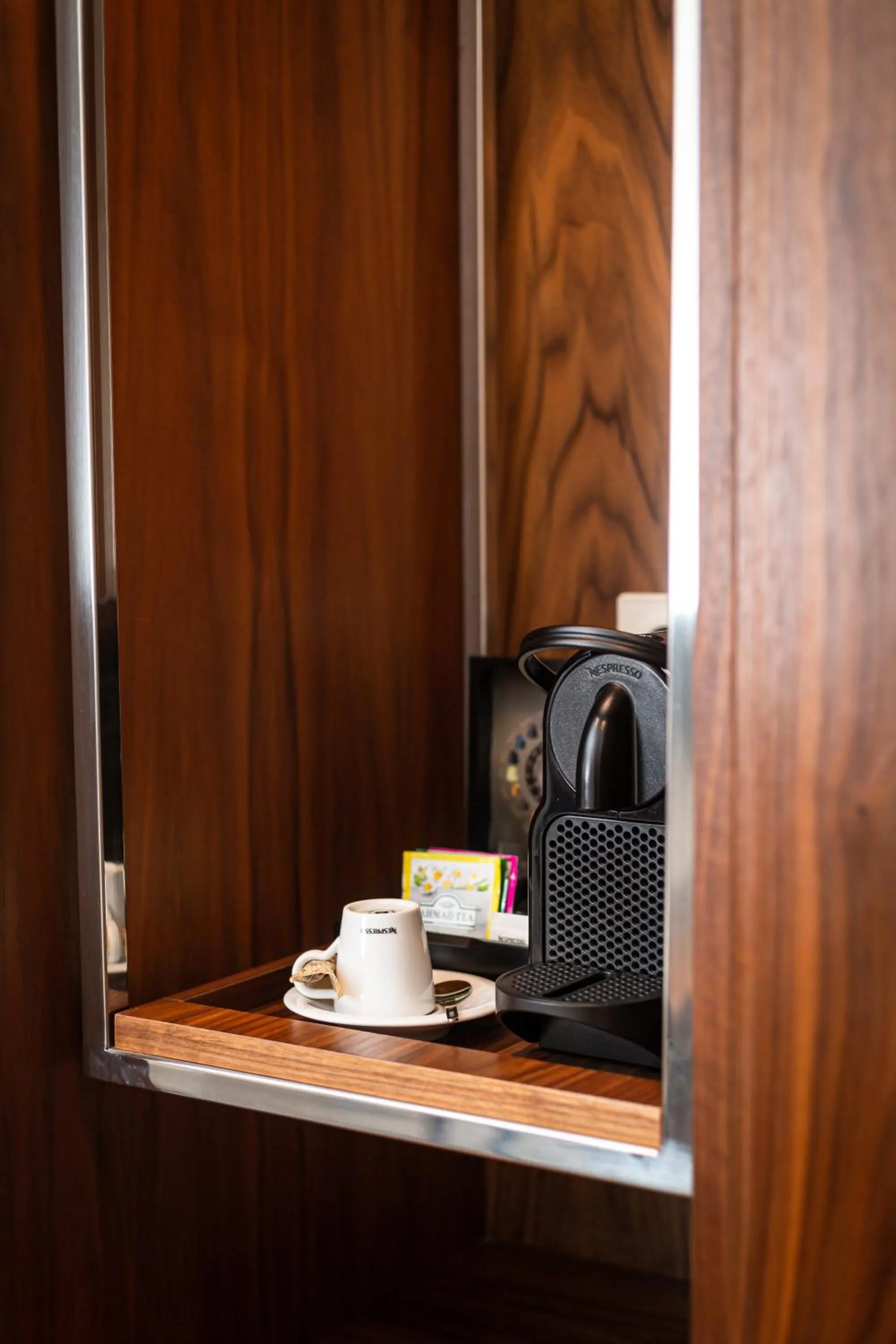 Coffee/tea facilities in Corpo Santo Lisbon Historical Hotel