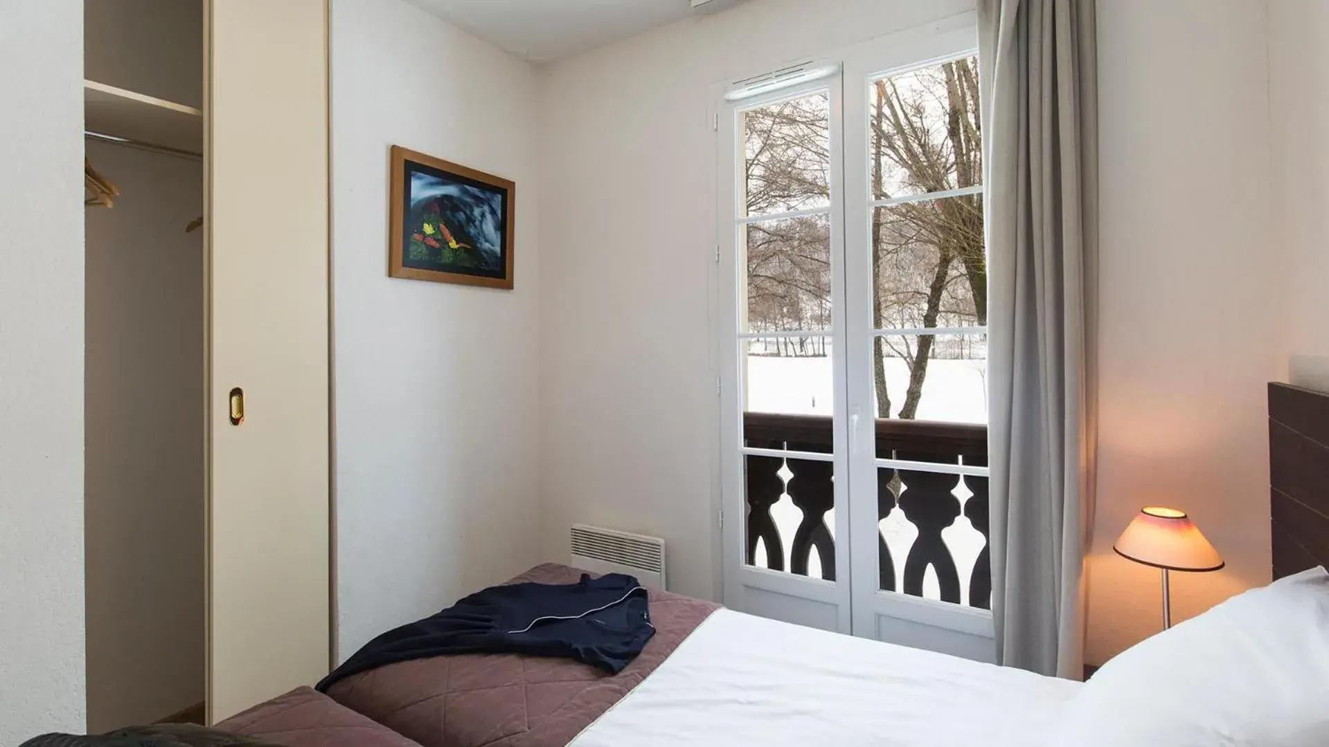 One-Bedroom Alcove (6 Adults) in Vacancéole - Les Jardins de Balnéa One-Bedroom Alcove (6 Adults) in Vacancéole - Les Jardins de Balnéa