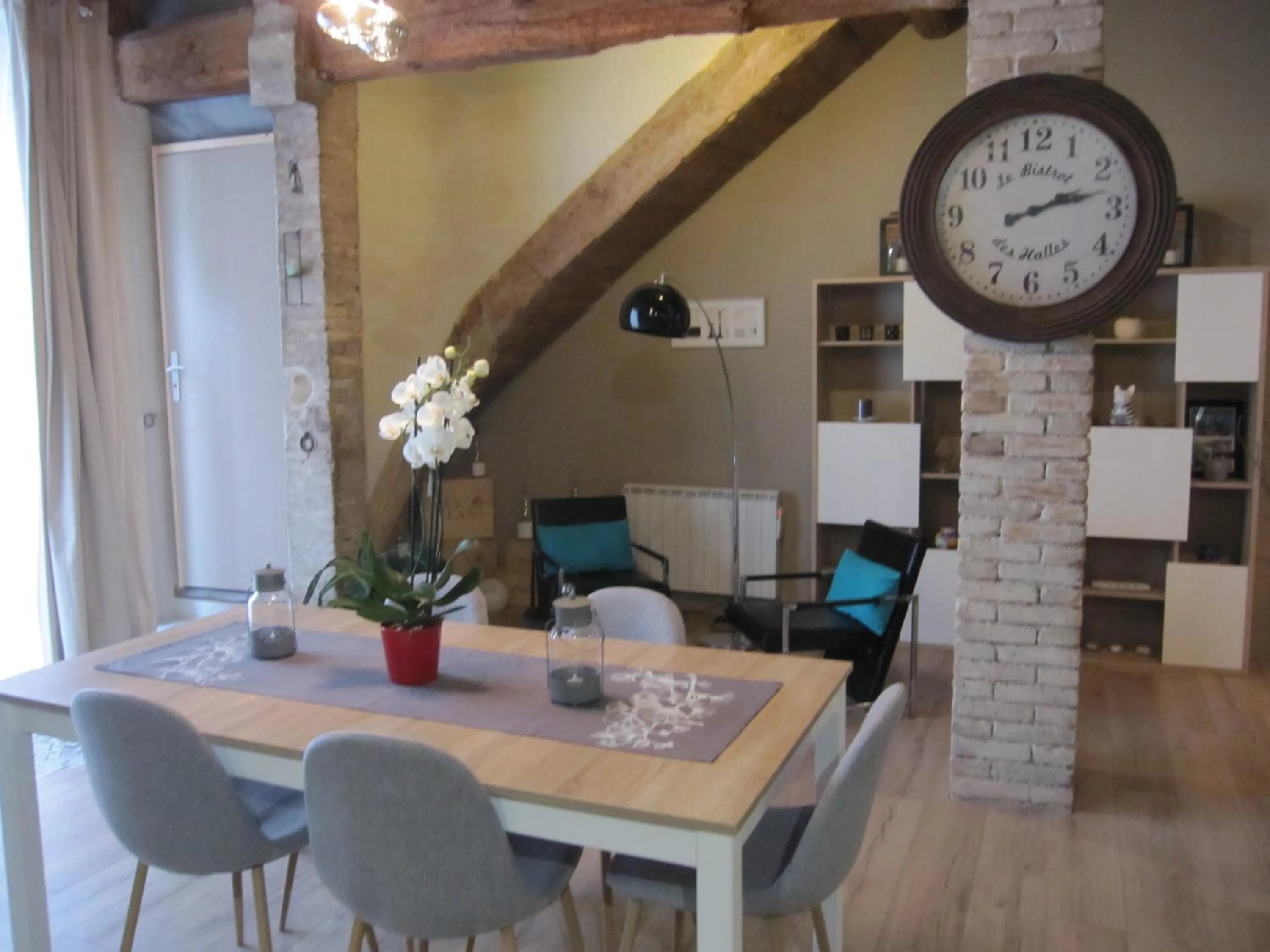 Dining area in La Terracotta