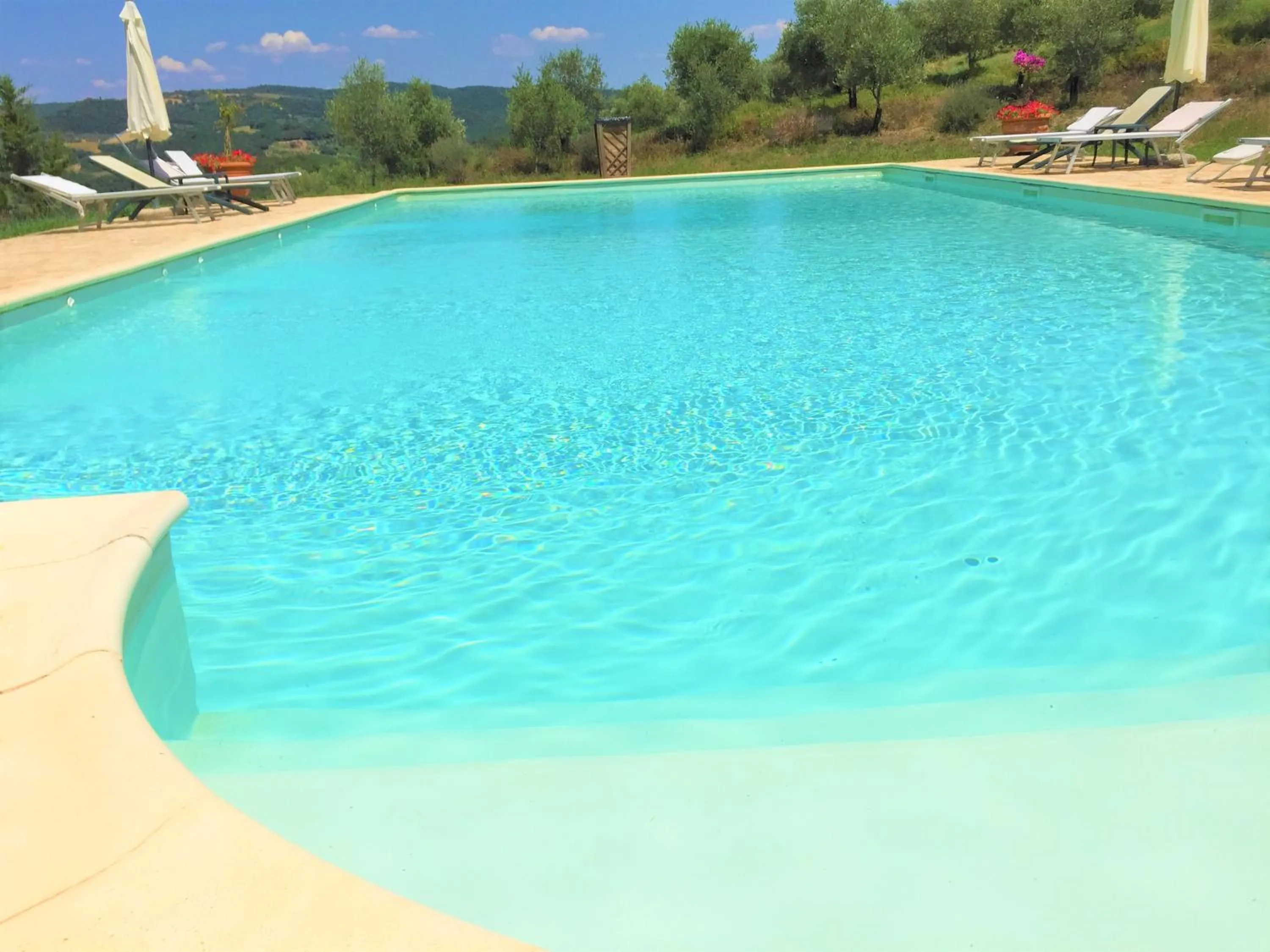 Swimming pool in Locanda Vesuna Hotel Countryhouse