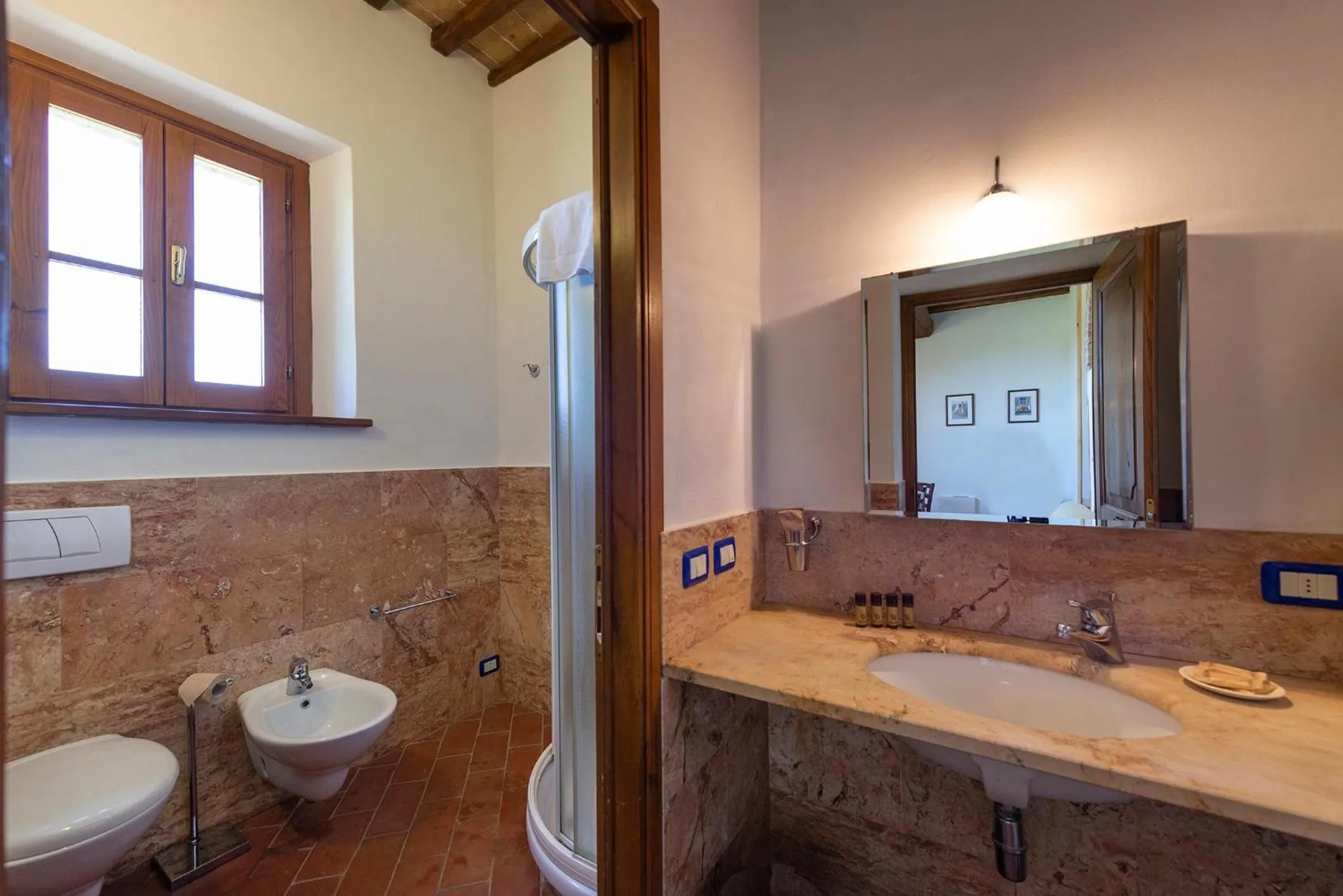 Bathroom in Locanda Vesuna Hotel Countryhouse