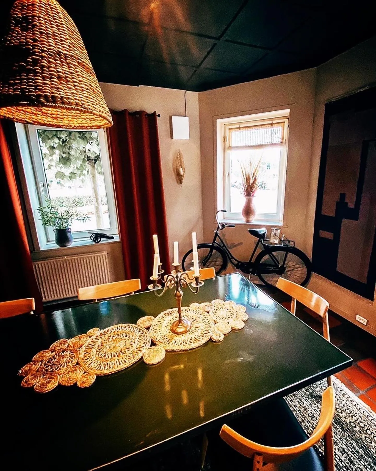 Seating area in Hotel Gammel Havn