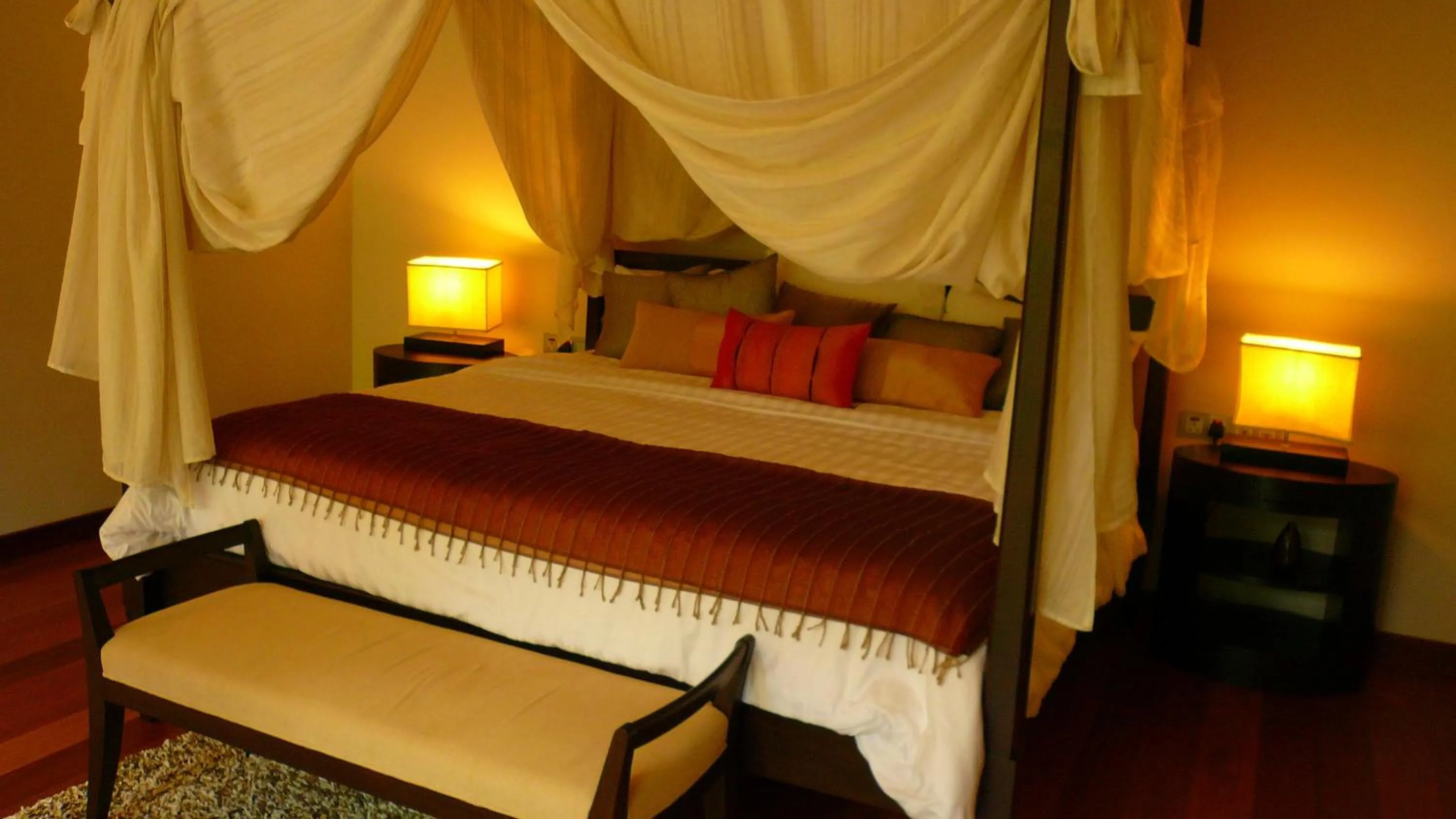 Bed in Siloso Beach Resort - Sentosa