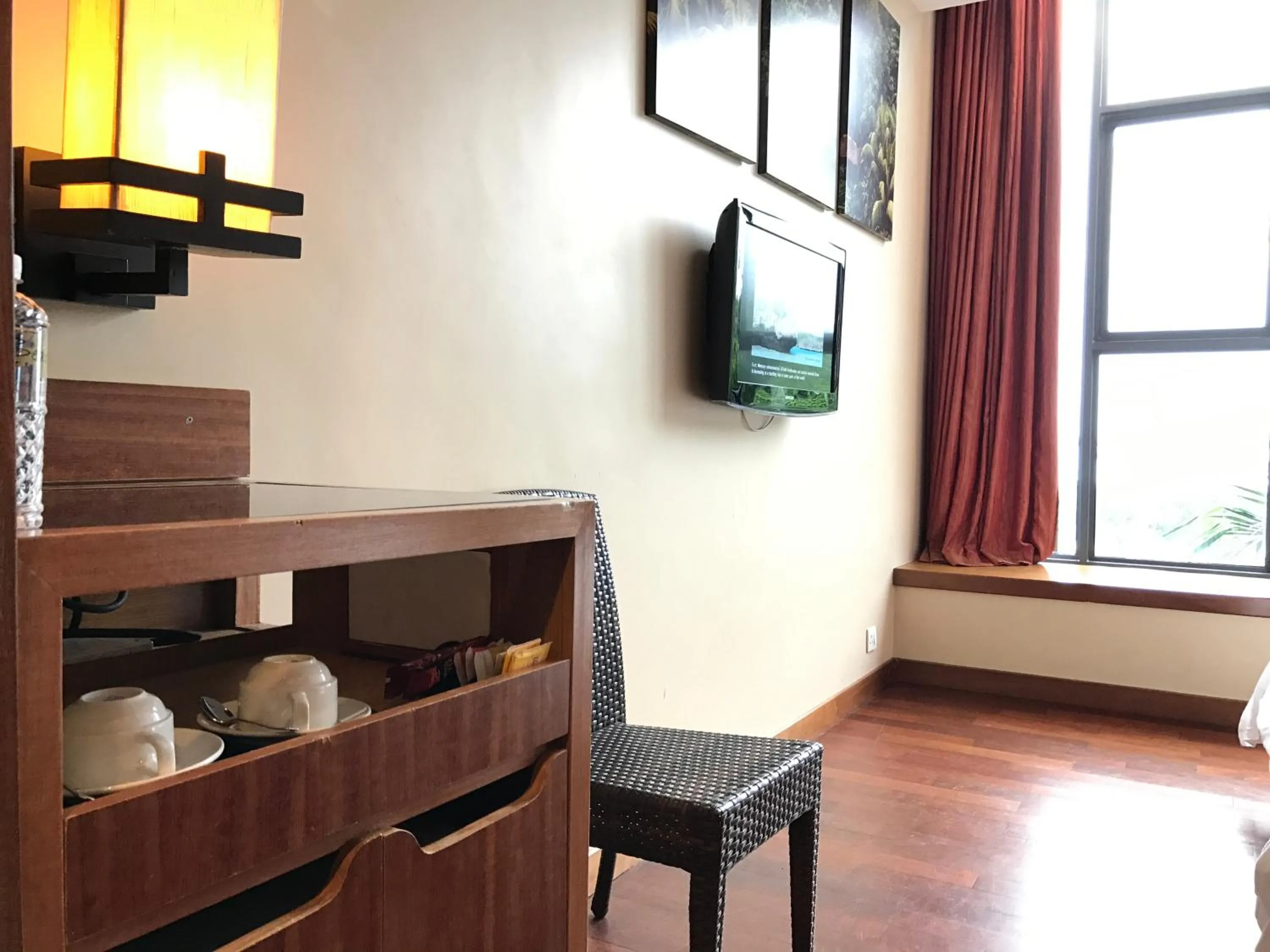 TV and multimedia in Siloso Beach Resort - Sentosa