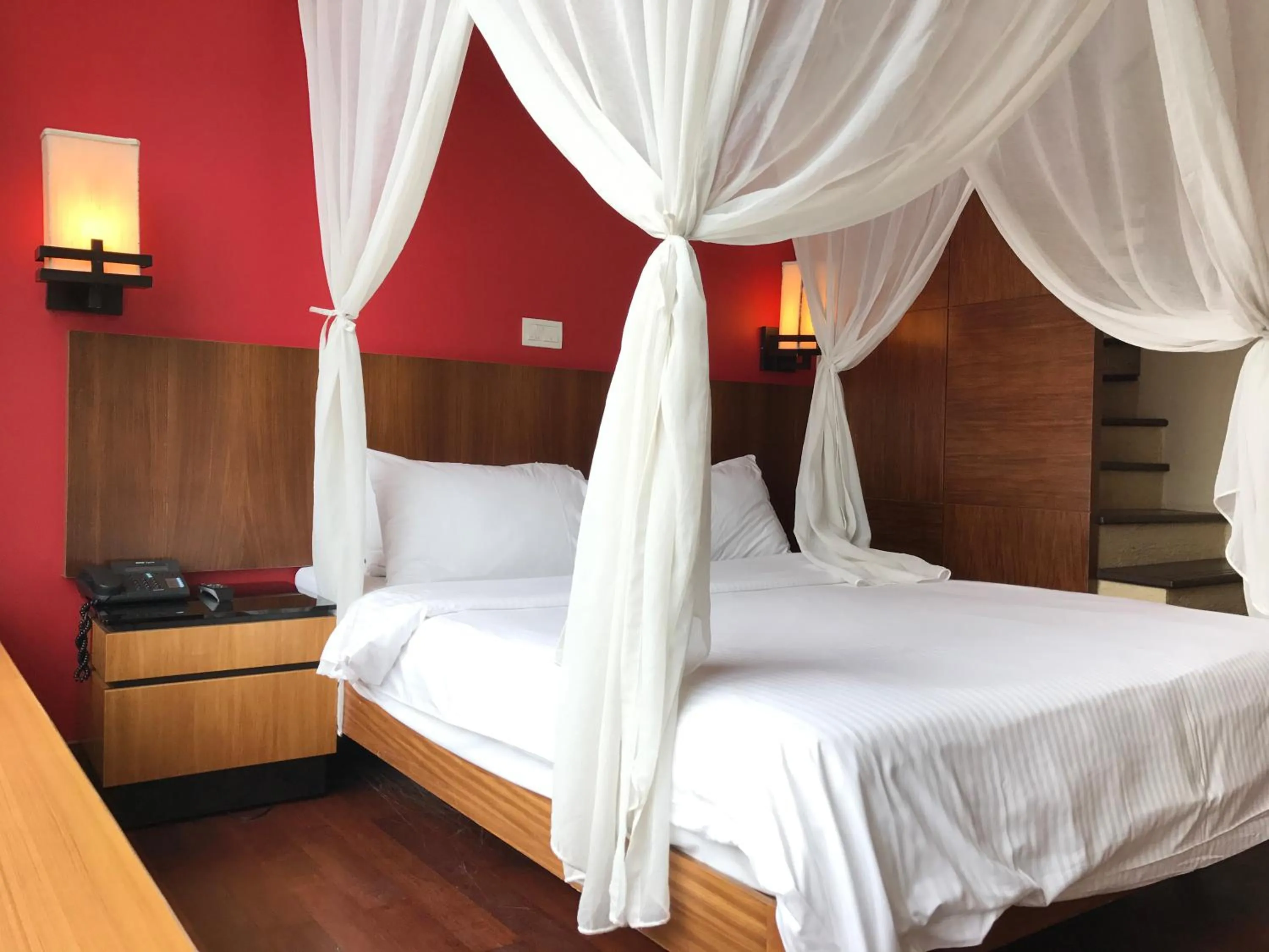 Bedroom, Bed in Siloso Beach Resort - Sentosa