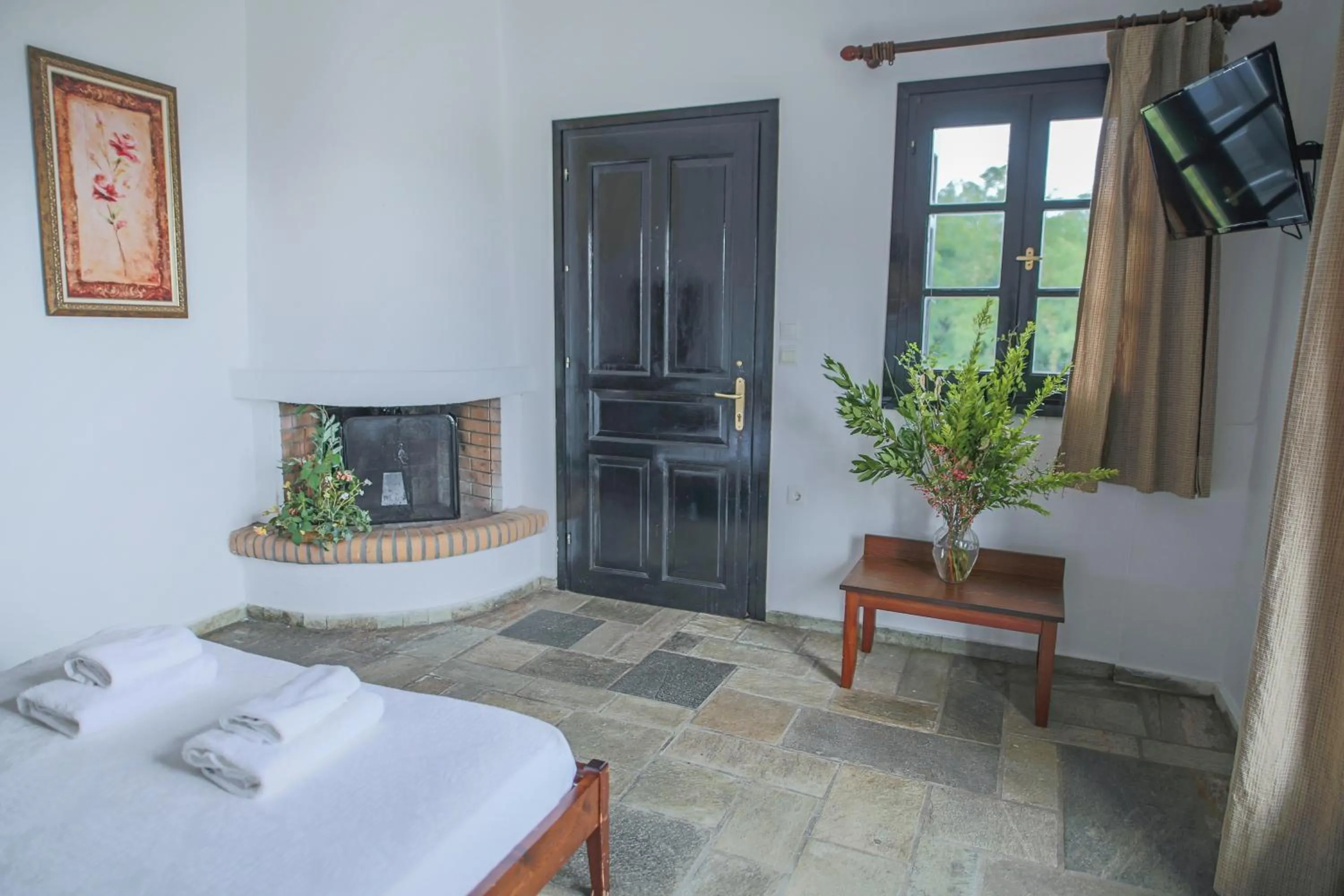 Bed in Pilio Sea Horizon Hotel