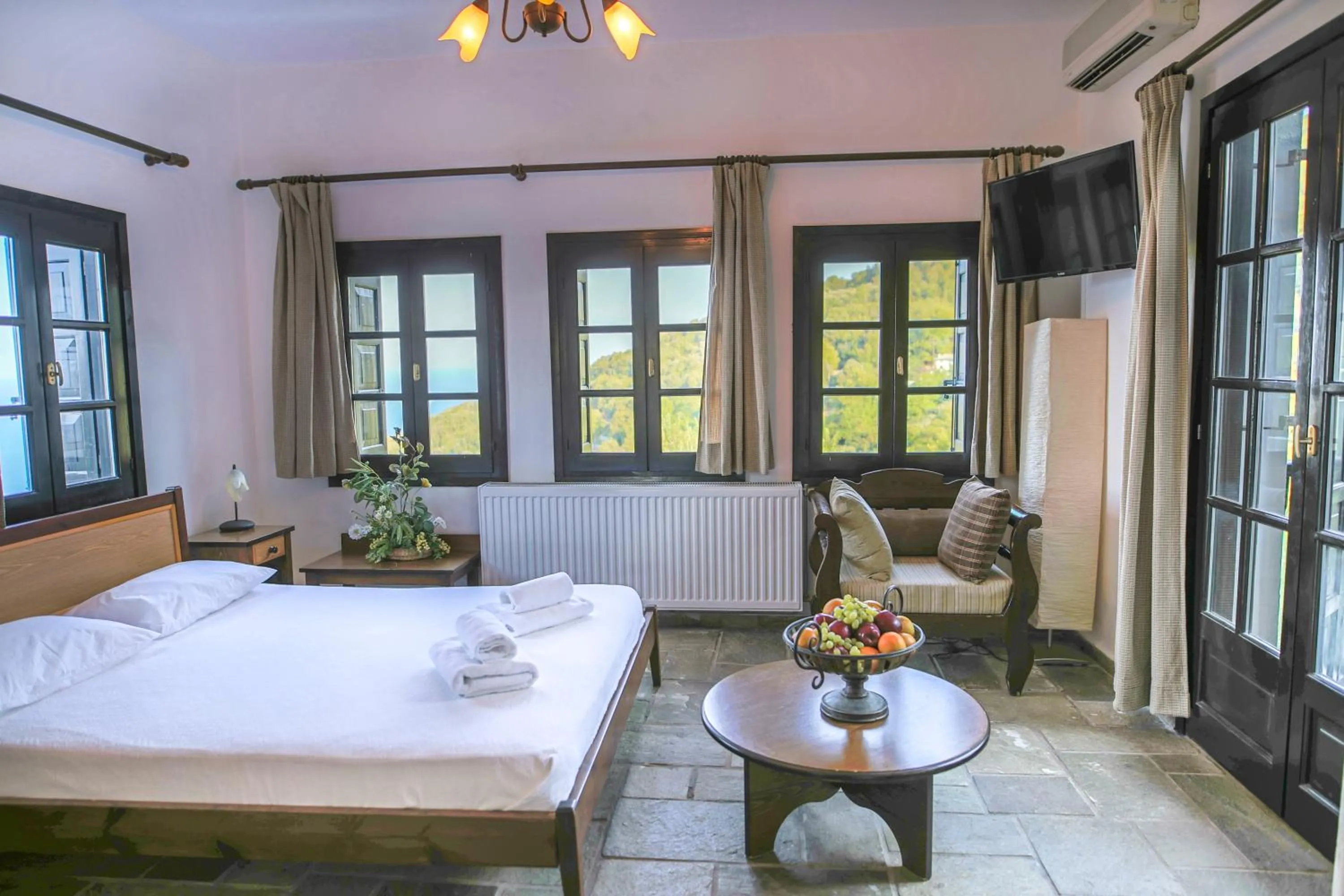 Bedroom, Bed in Pilio Sea Horizon Hotel