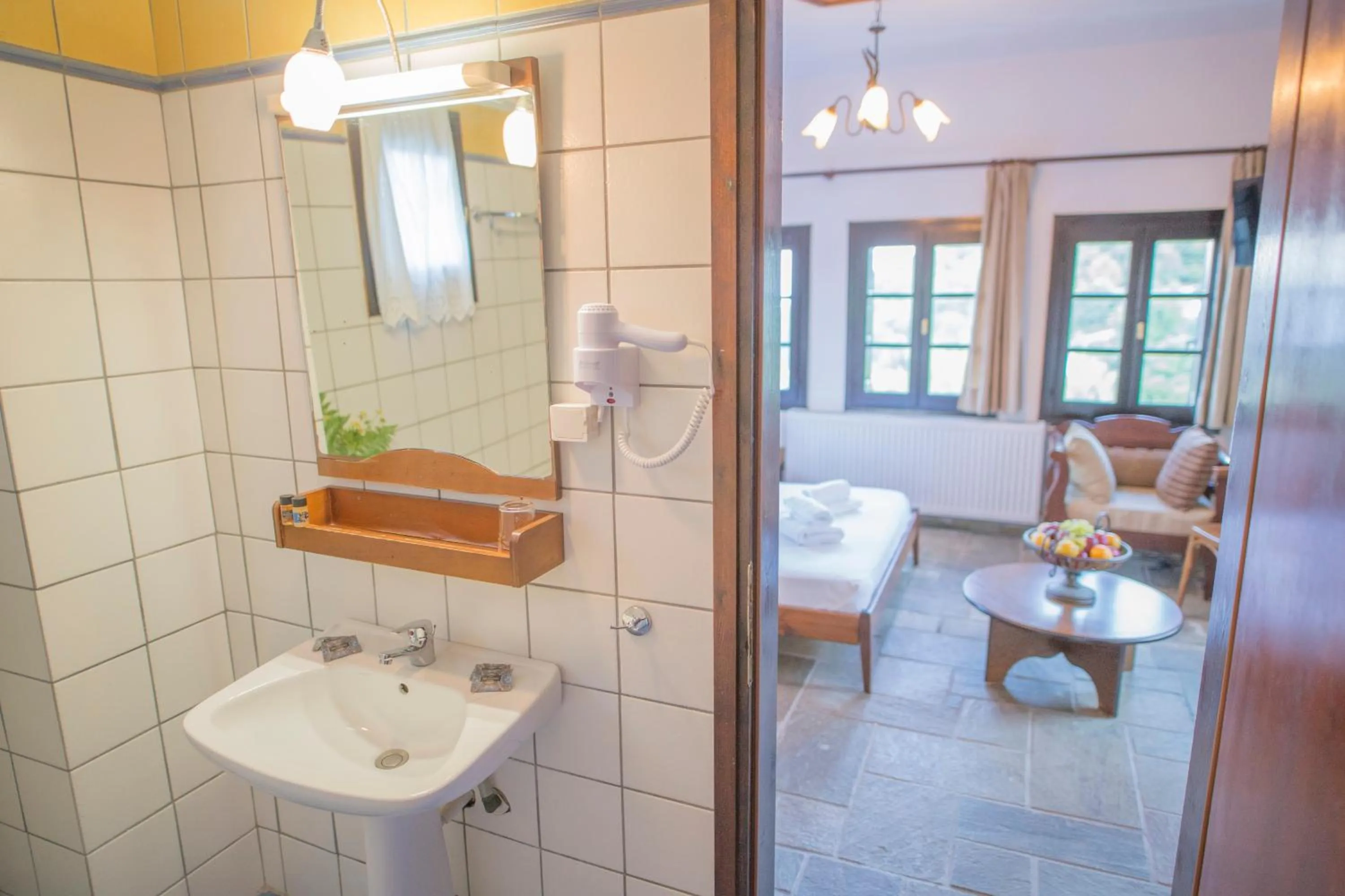 Bathroom in Pilio Sea Horizon Hotel