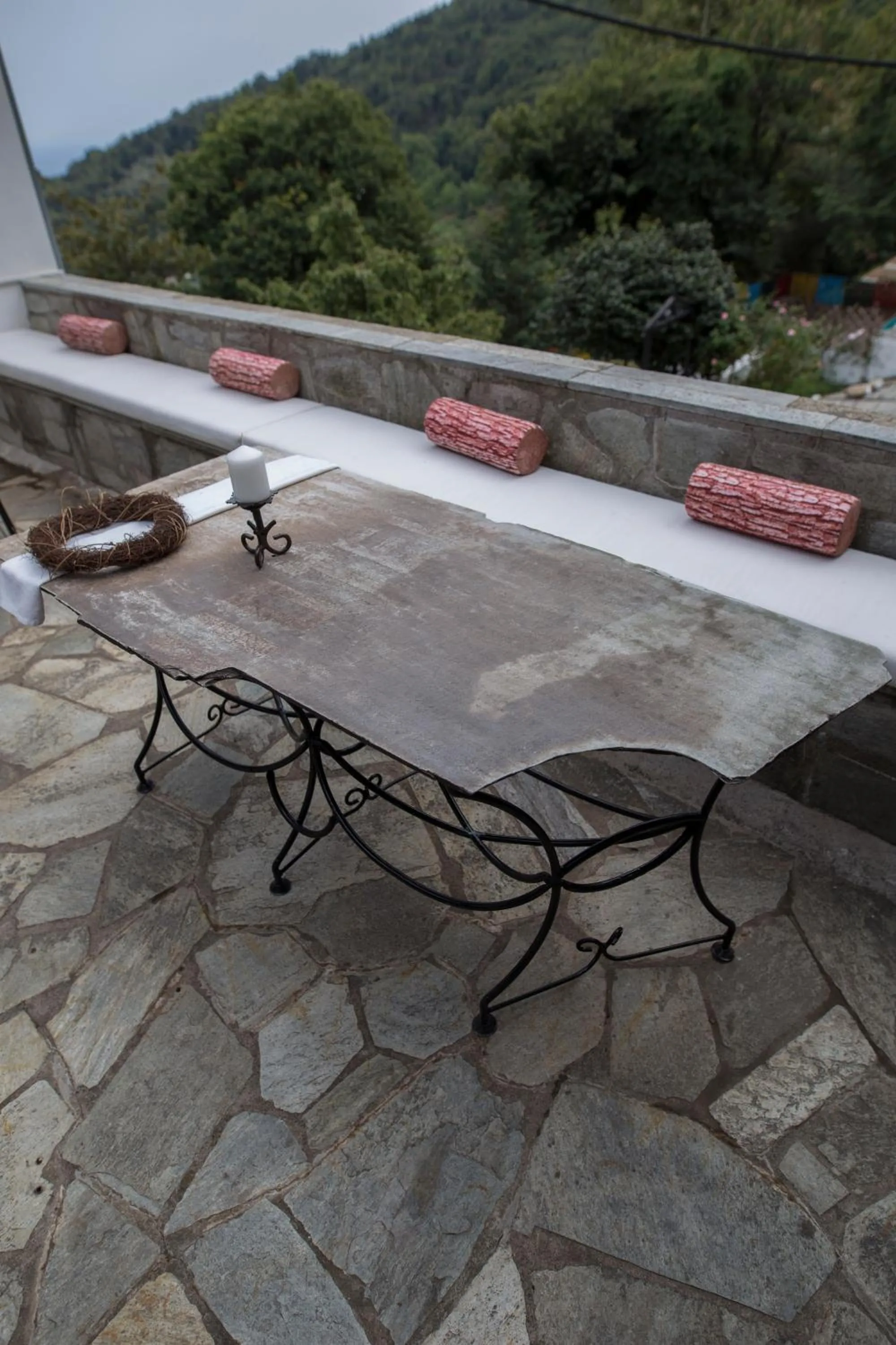 Decorative detail in Pilio Sea Horizon Hotel