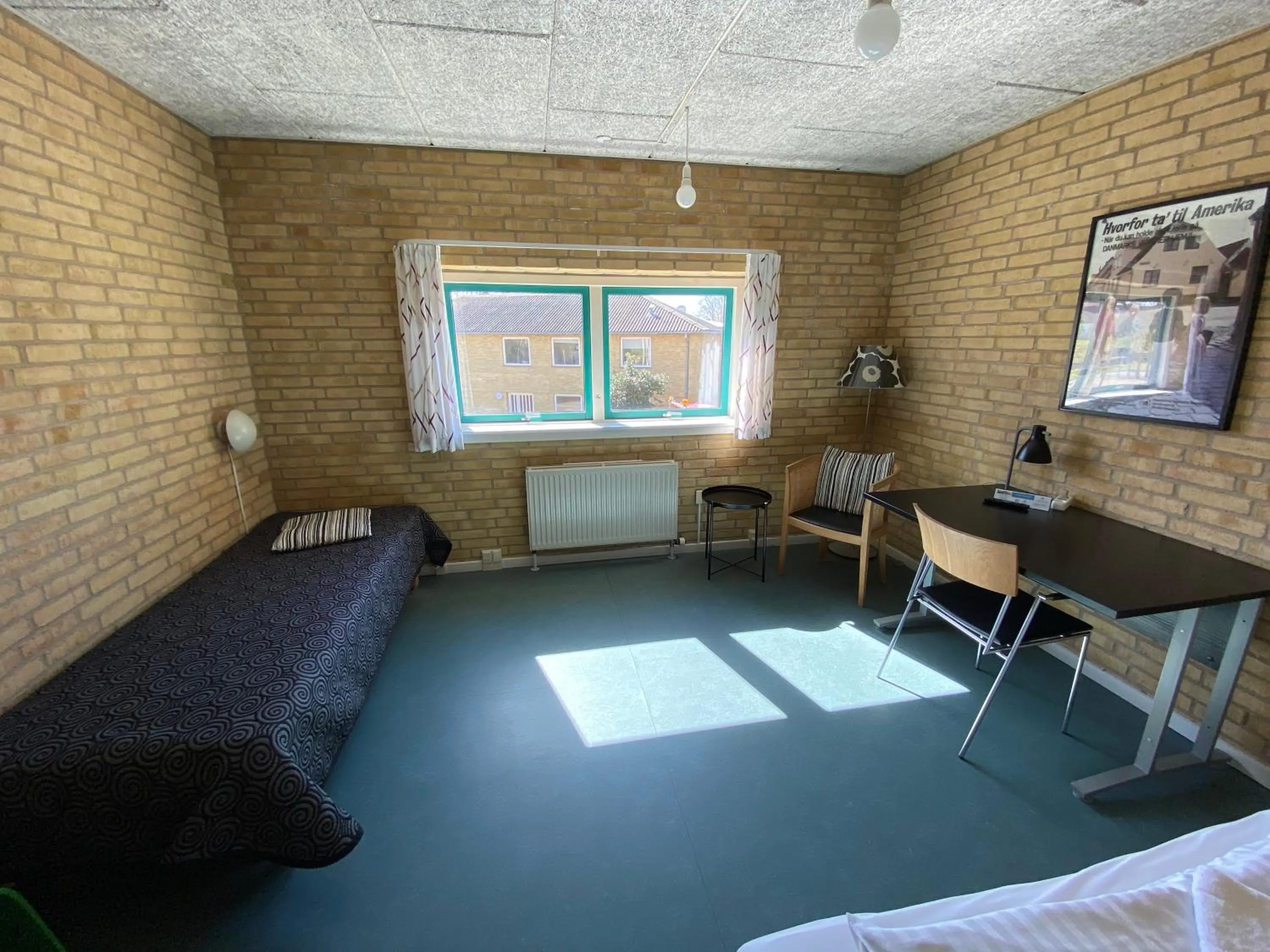 Photo of the whole room, Bed in Danhostel Kalundborg