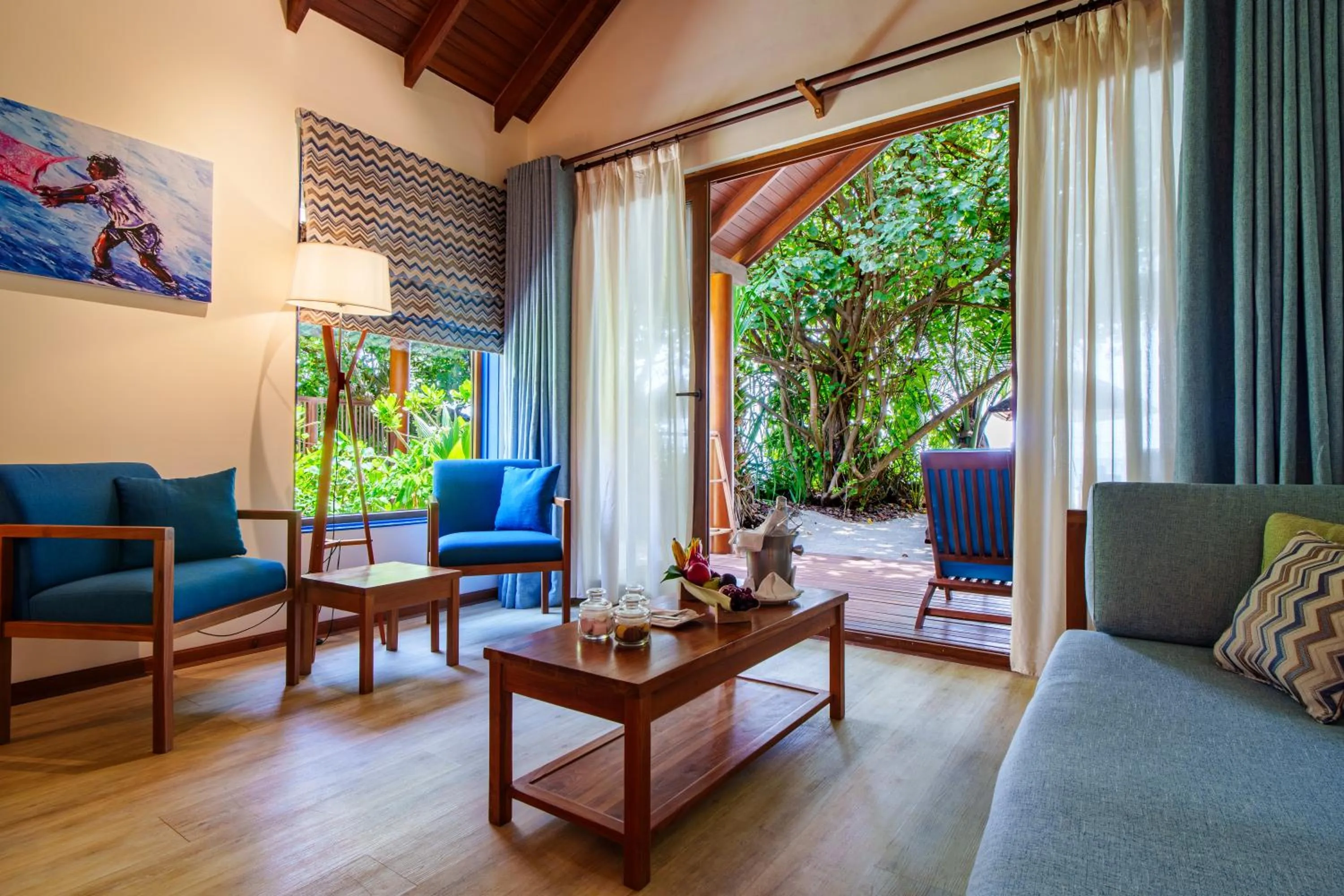 Seating area in Reethi Faru Resort