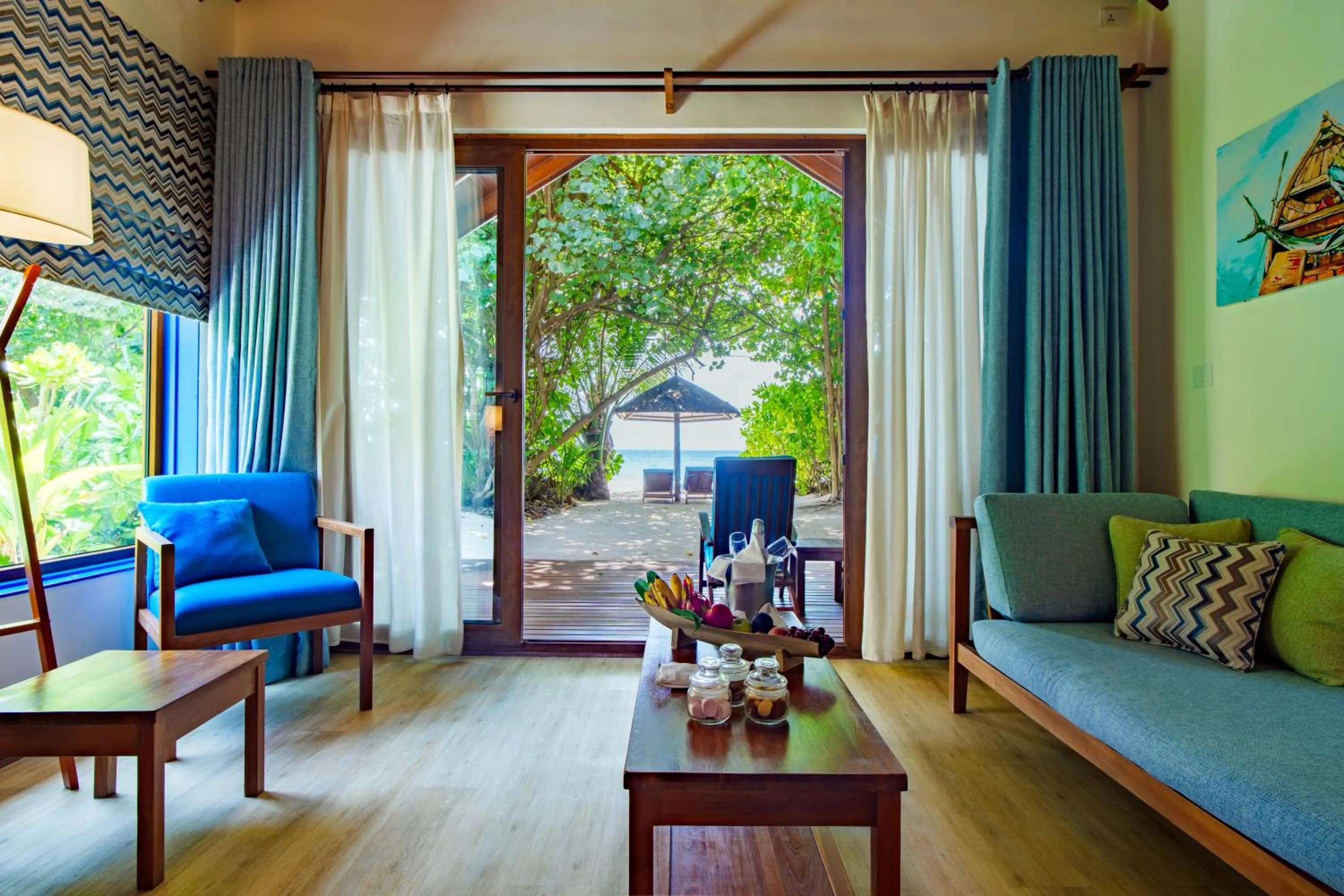 Seating area in Reethi Faru Resort