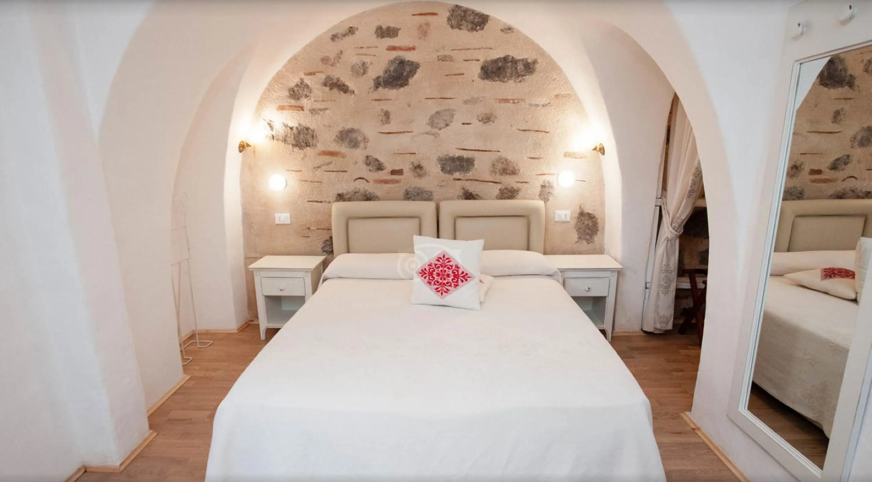 Photo of the whole room in Albergo Diffuso Mannois