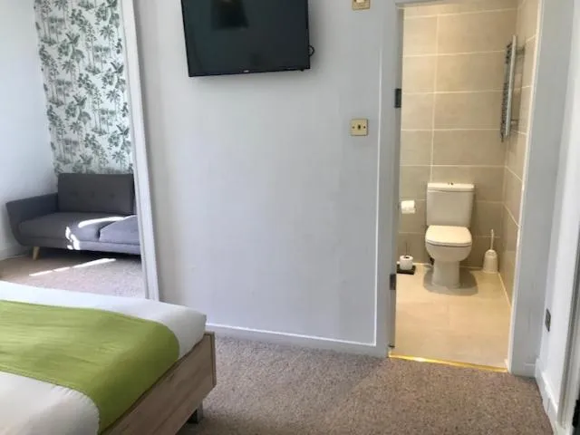 Toilet in Lunan House