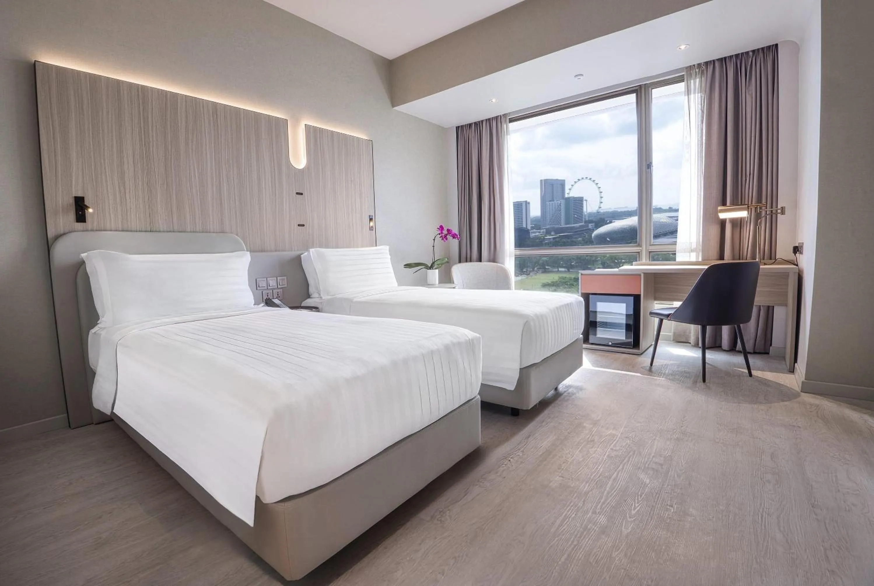 Photo of the whole room, Bed in Wyndham Singapore Hotel