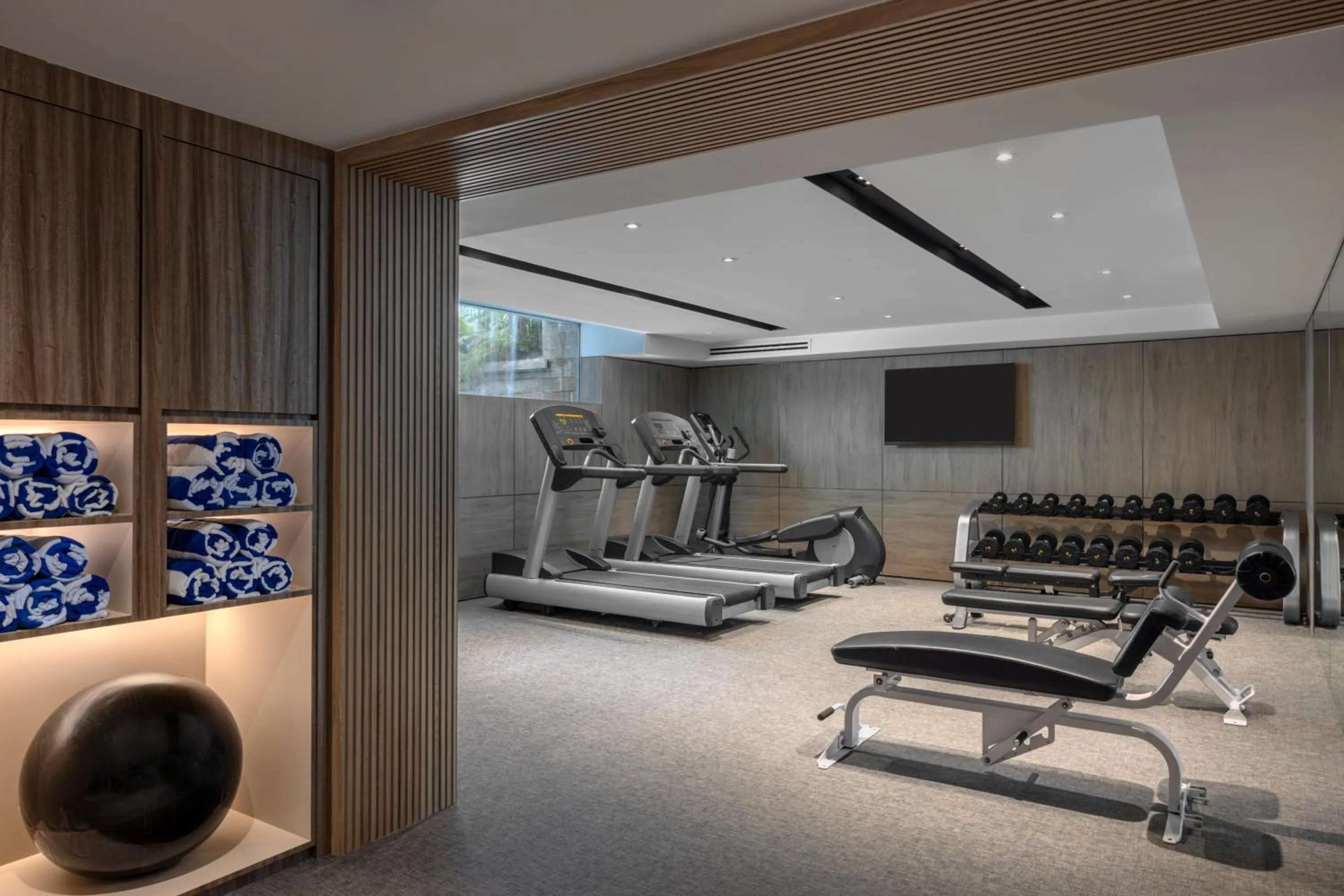 Fitness centre/facilities in Wyndham Singapore Hotel