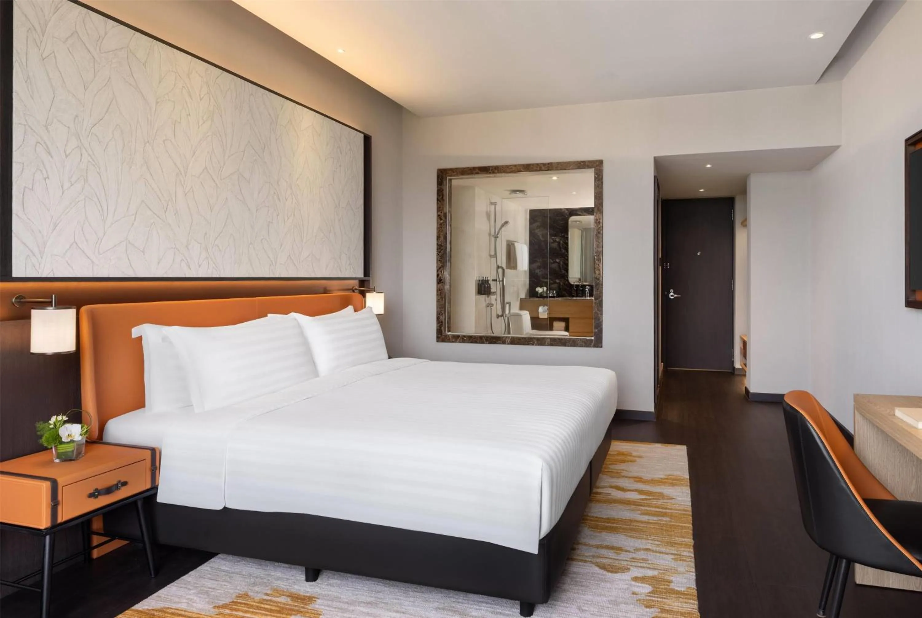 Photo of the whole room, Bed in Wyndham Singapore Hotel