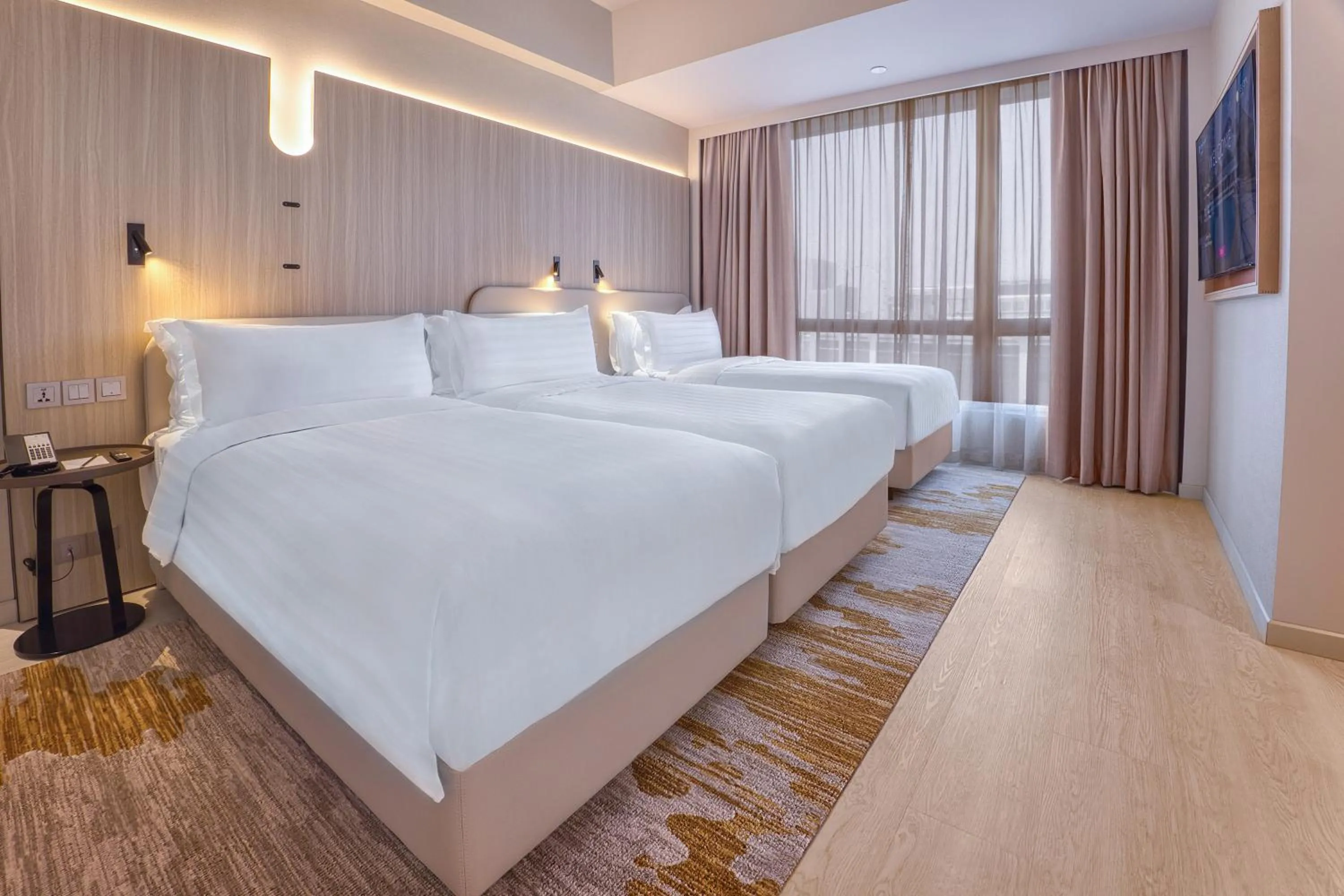 Bedroom, Bed in Wyndham Singapore Hotel