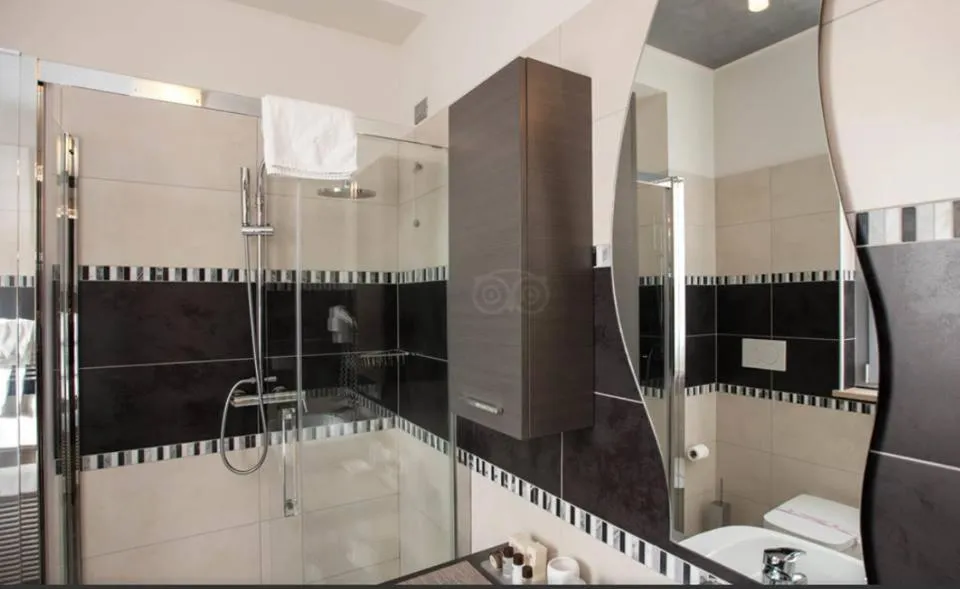 Shower in La Grotta Hotel