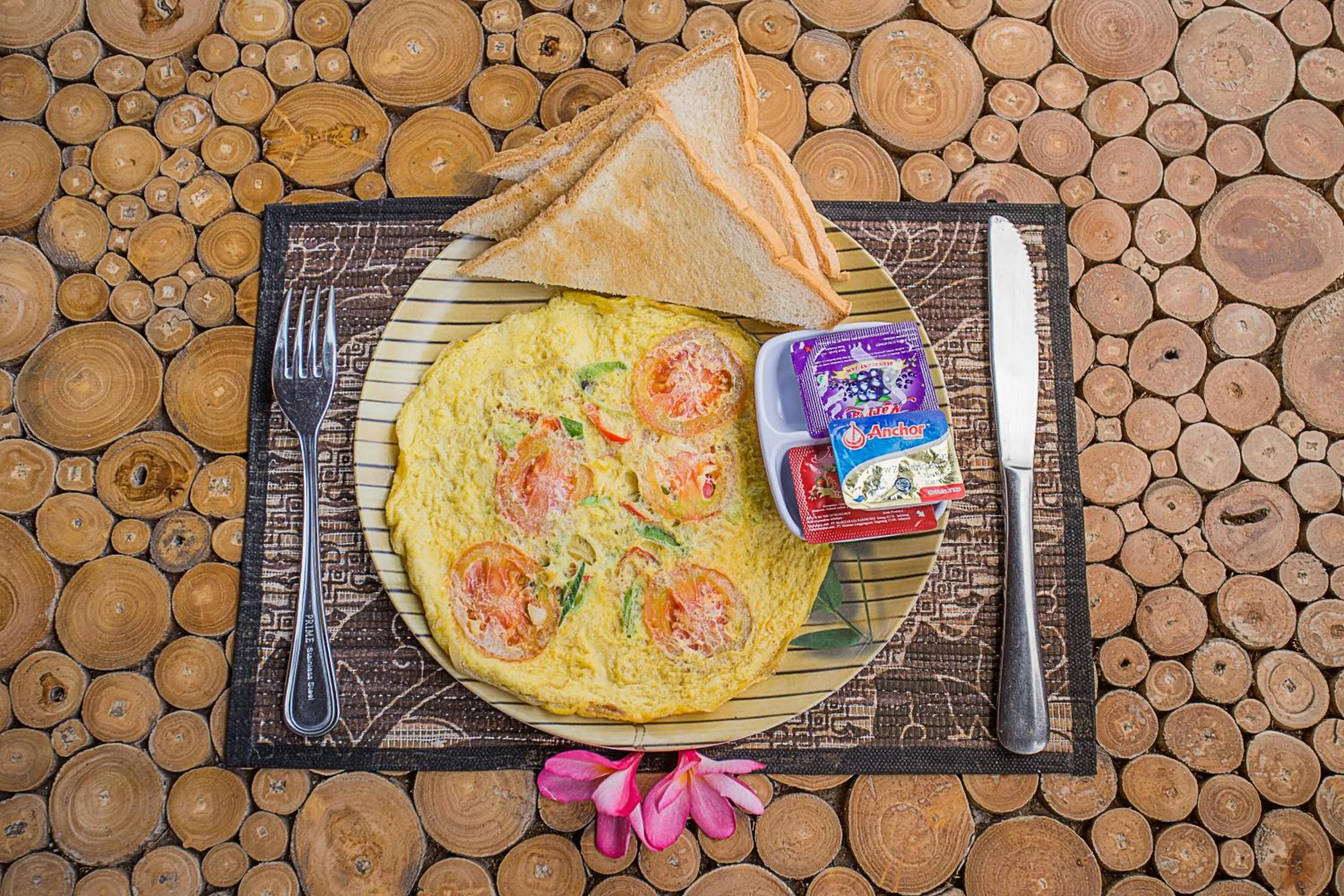 Breakfast in Kabeh Jati Garden Villa & Restaurant