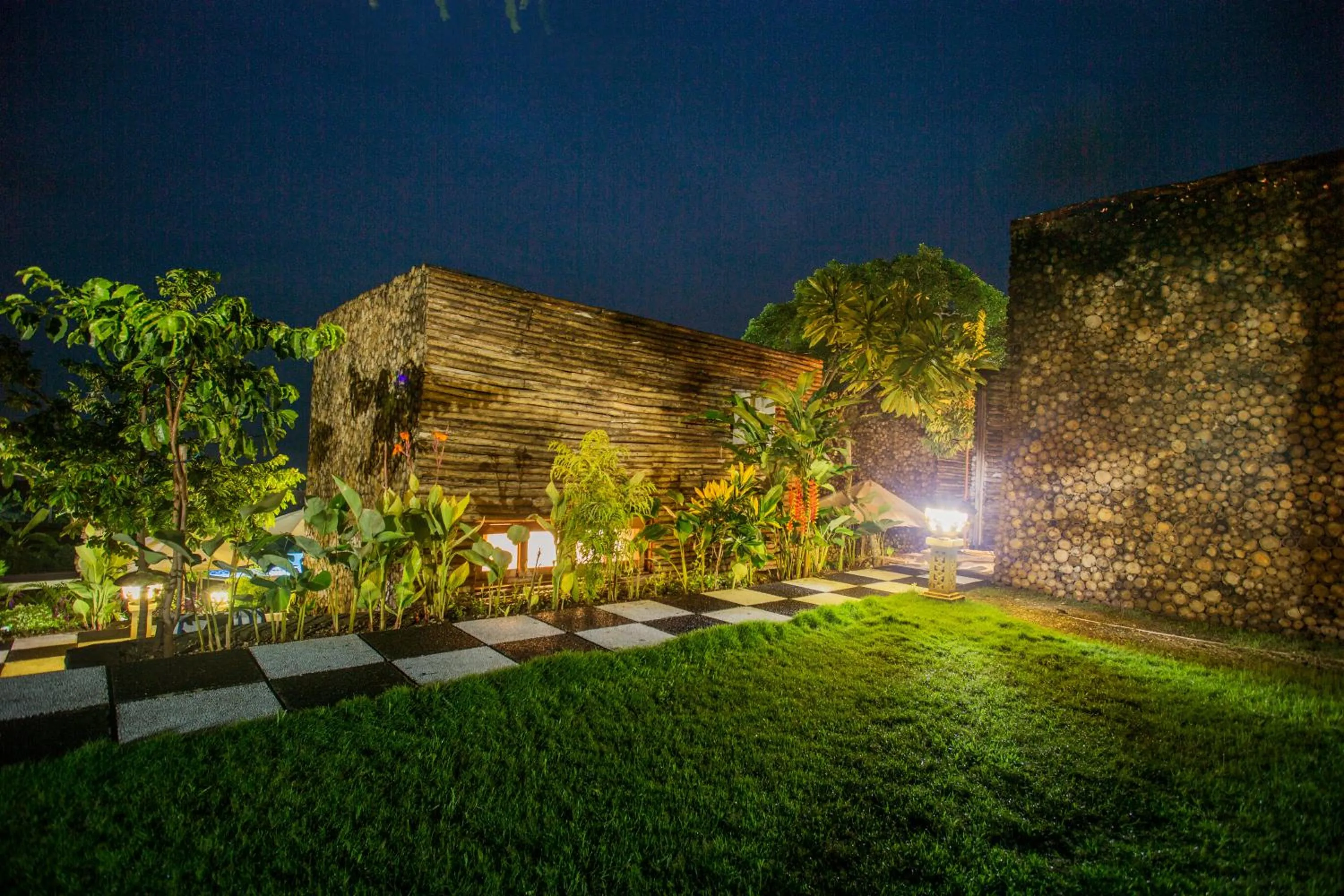Staff in Kabeh Jati Garden Villa & Restaurant