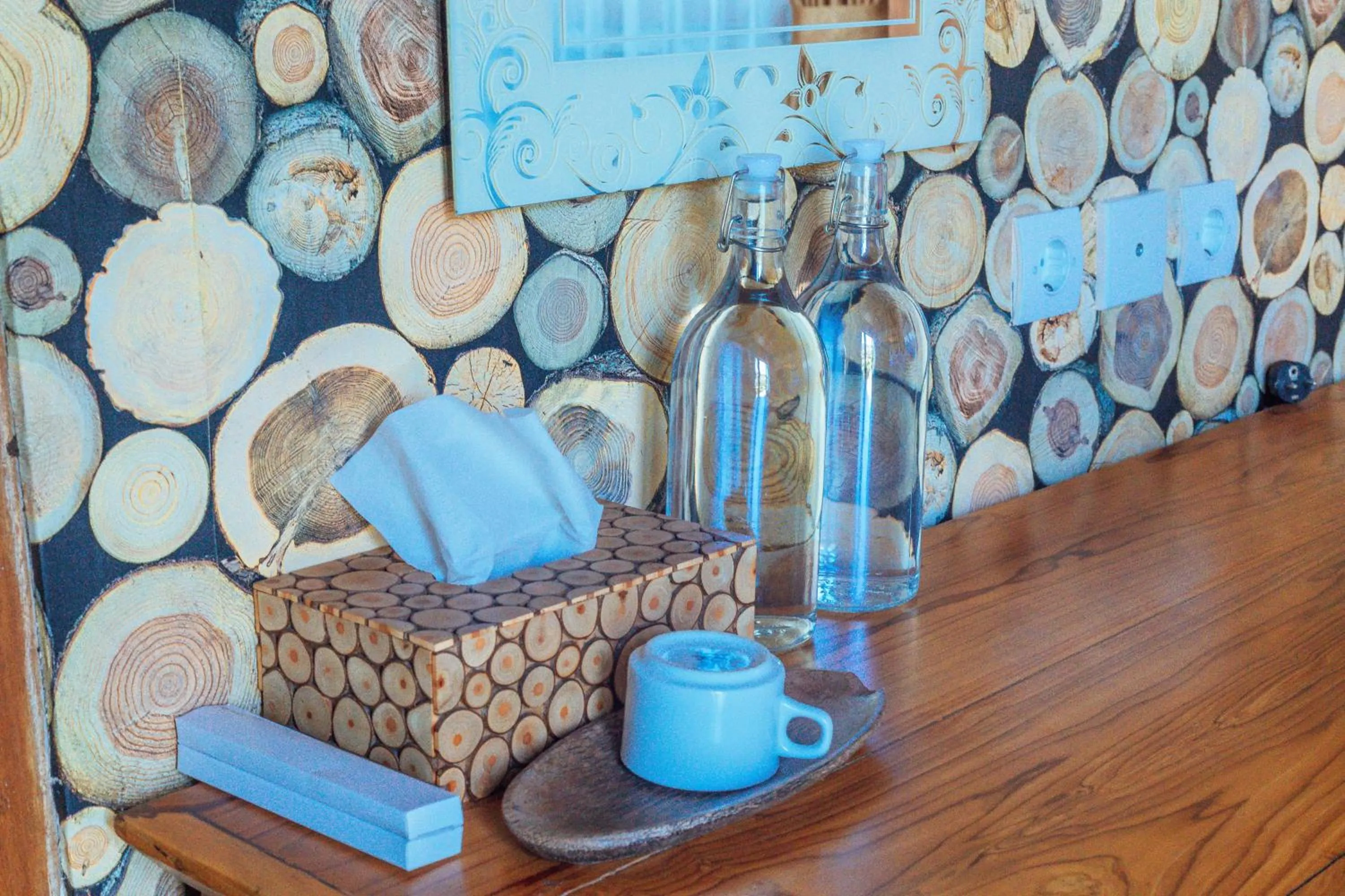 room service in Kabeh Jati Garden Villa & Restaurant