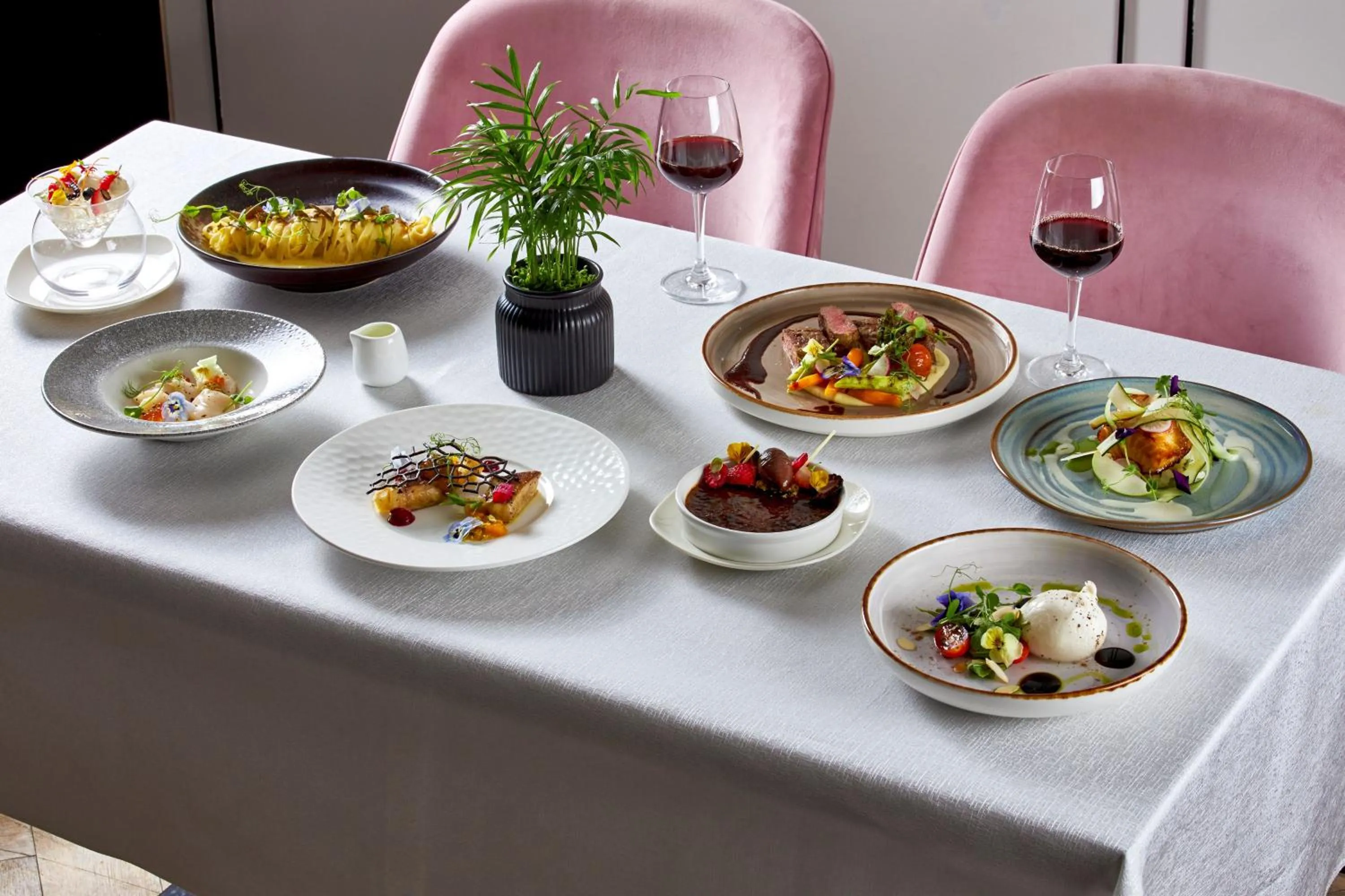 Restaurant/places to eat in Grand Park City Hall